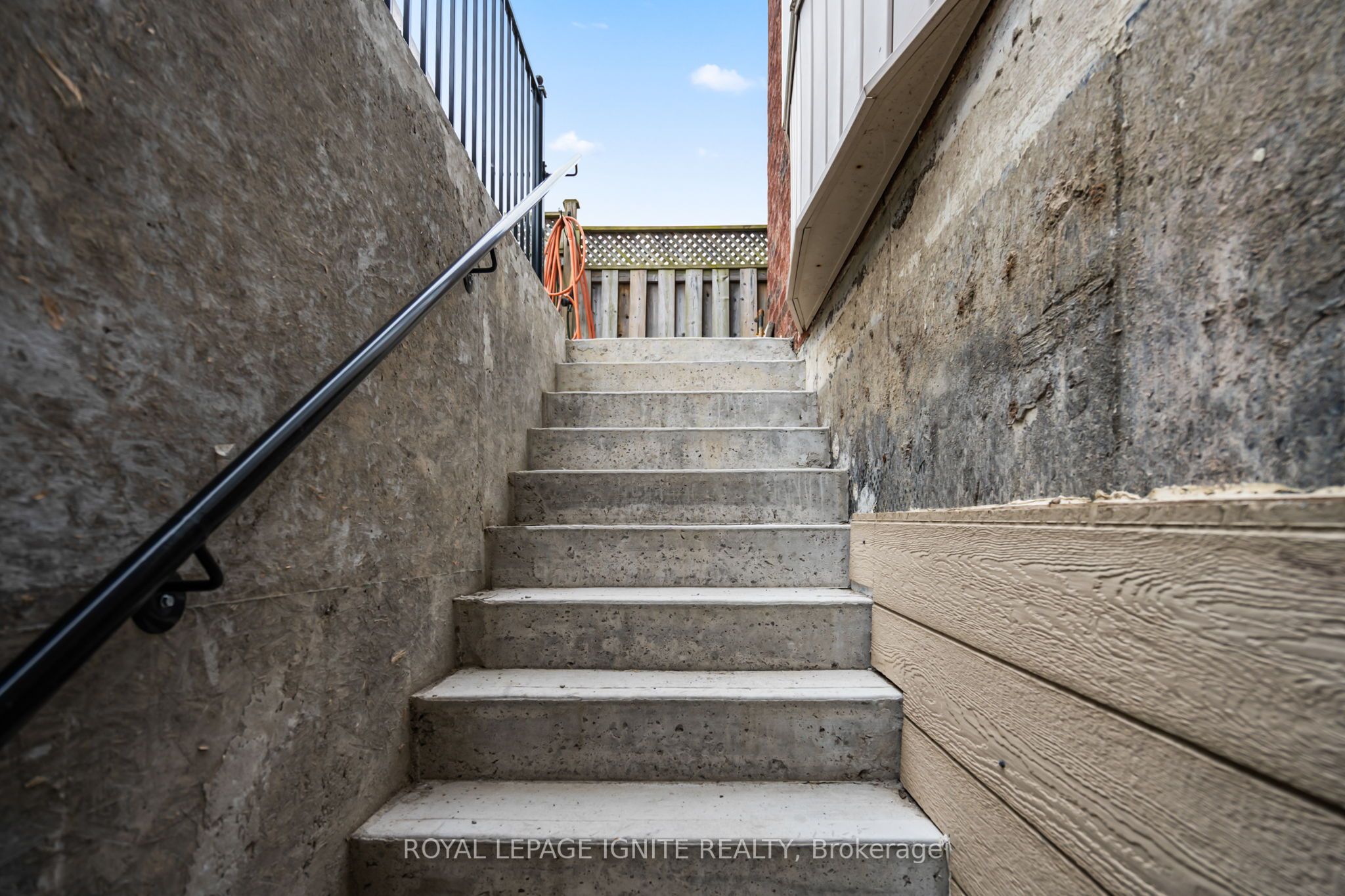 7 Vecchia Street Bsmt Property Photo 9