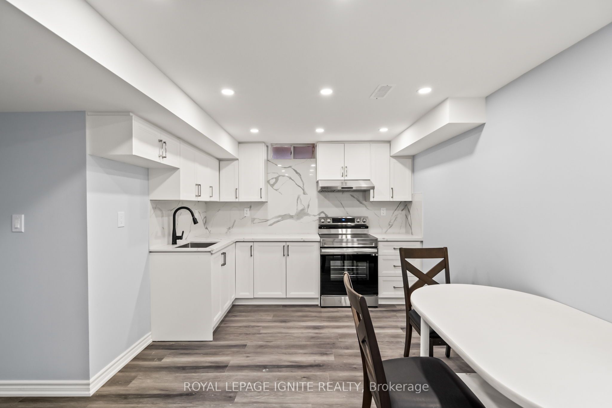 7 Vecchia Street Bsmt Property Photo 17