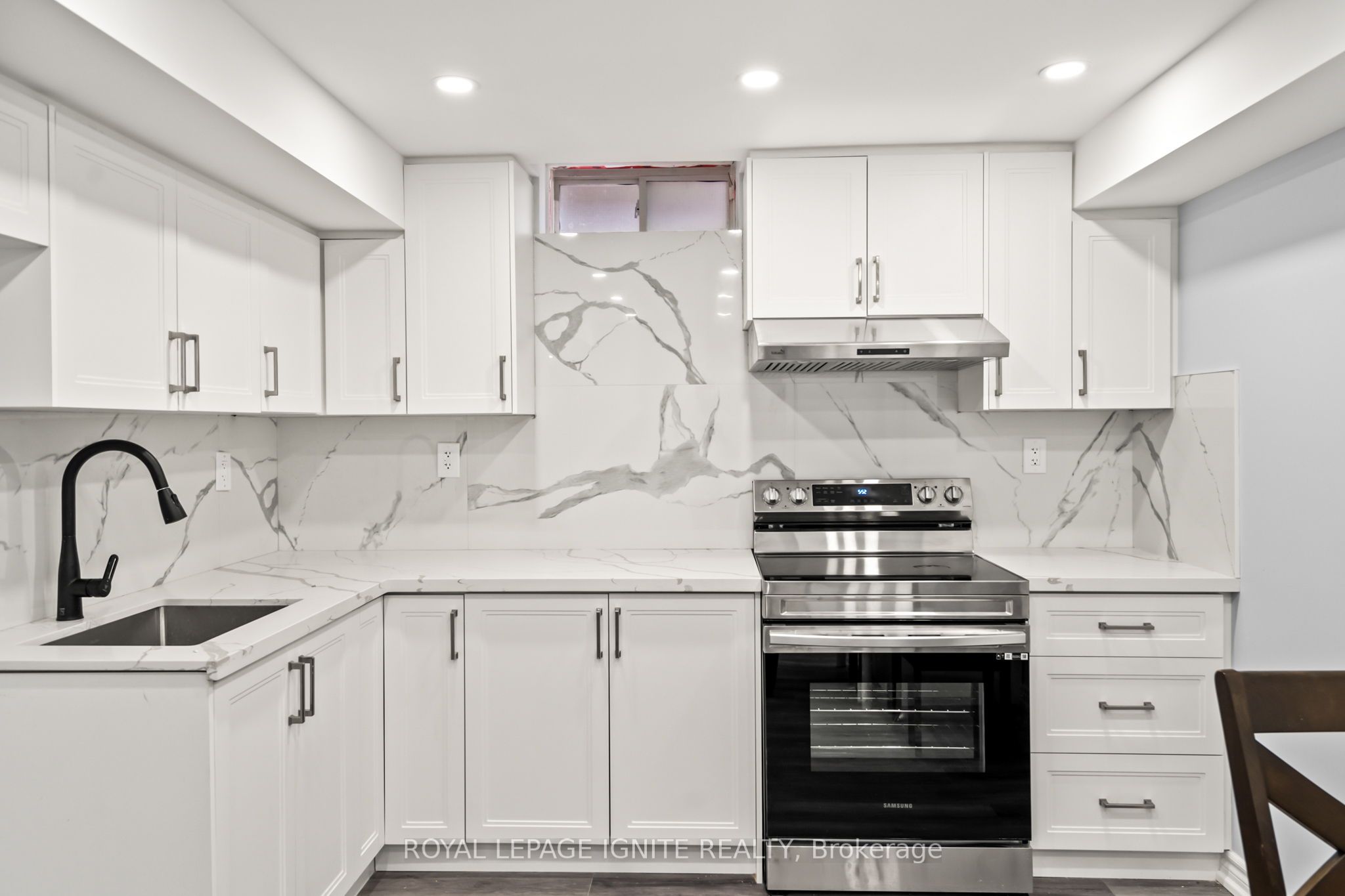 7 Vecchia Street Bsmt Property Photo 20