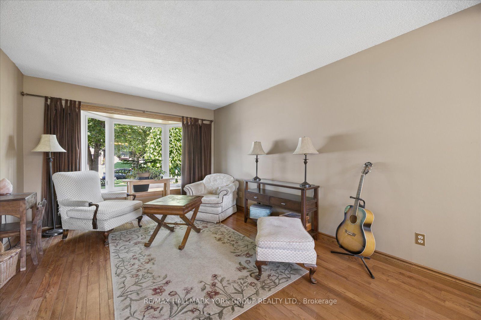 458 Chester Avenue Property Photo 6