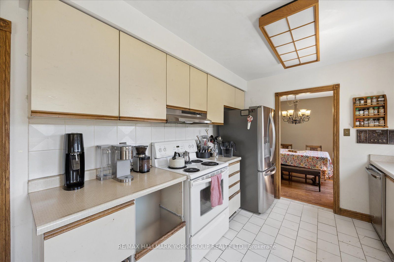 458 Chester Avenue Property Photo 13