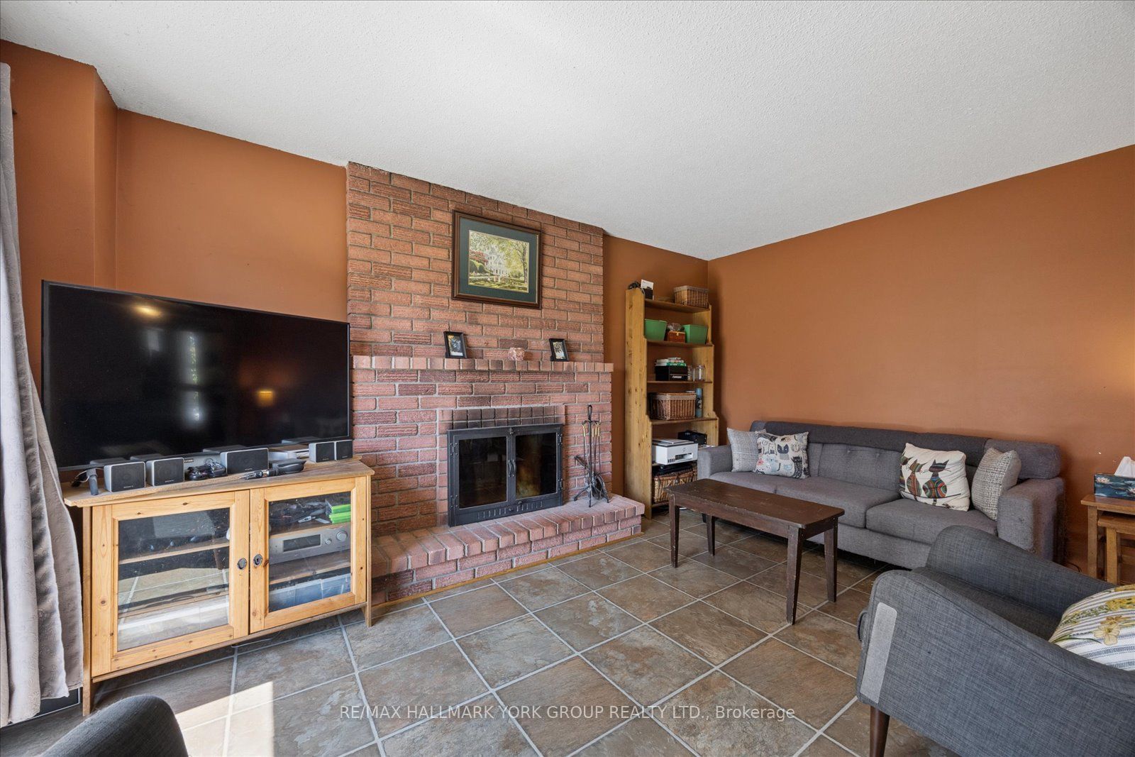 458 Chester Avenue Property Photo 15