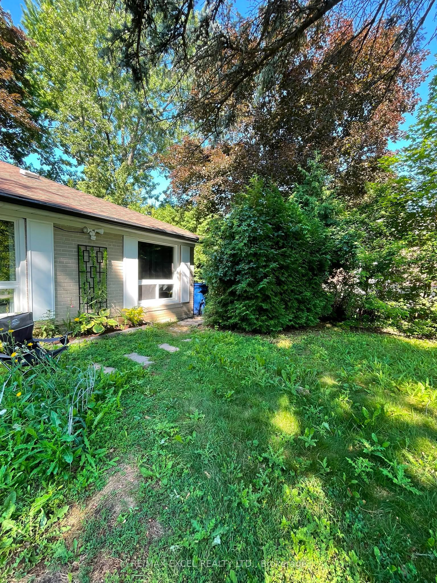 23 Algonquin Crescent Basement Property Photo 1