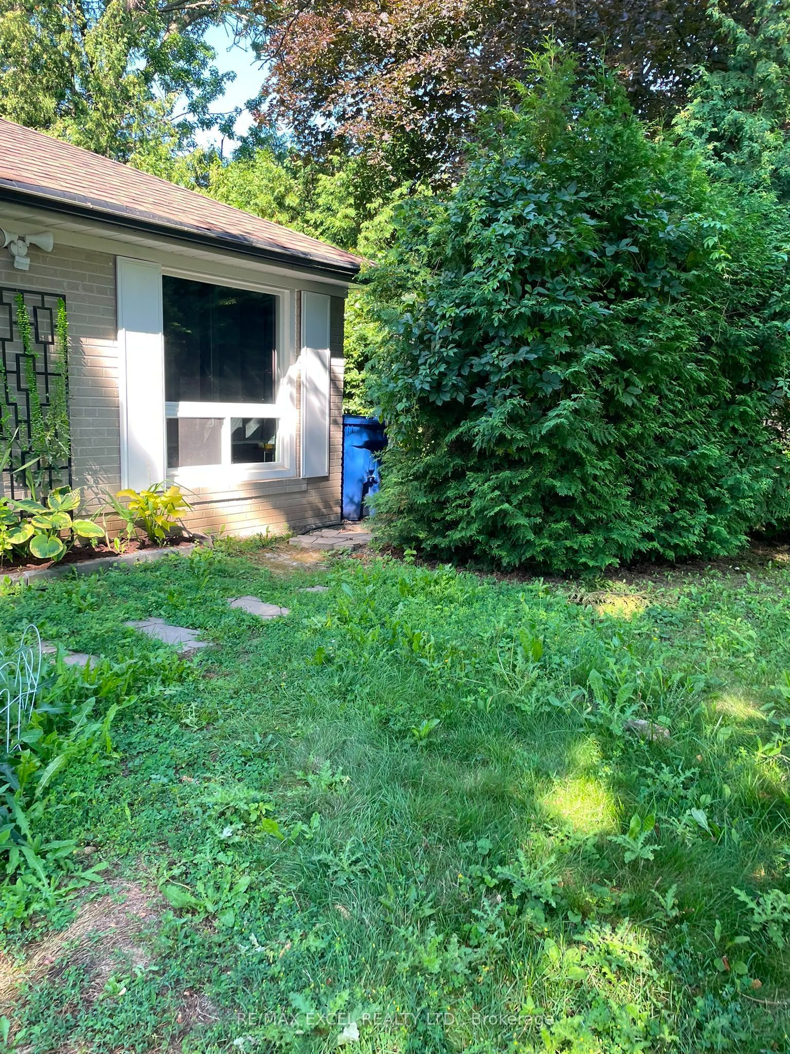 23 Algonquin Crescent Basement Property Photo 2
