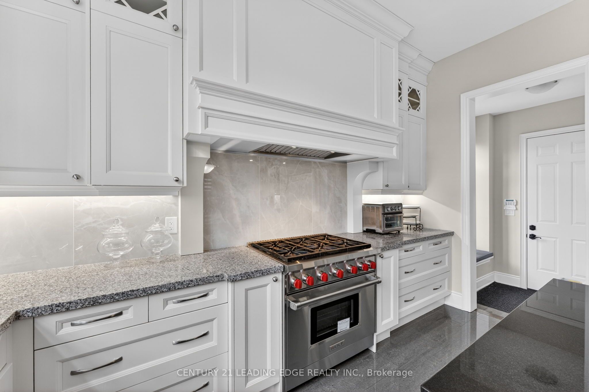 33 Stollery Pond Crescent Property Photo 13