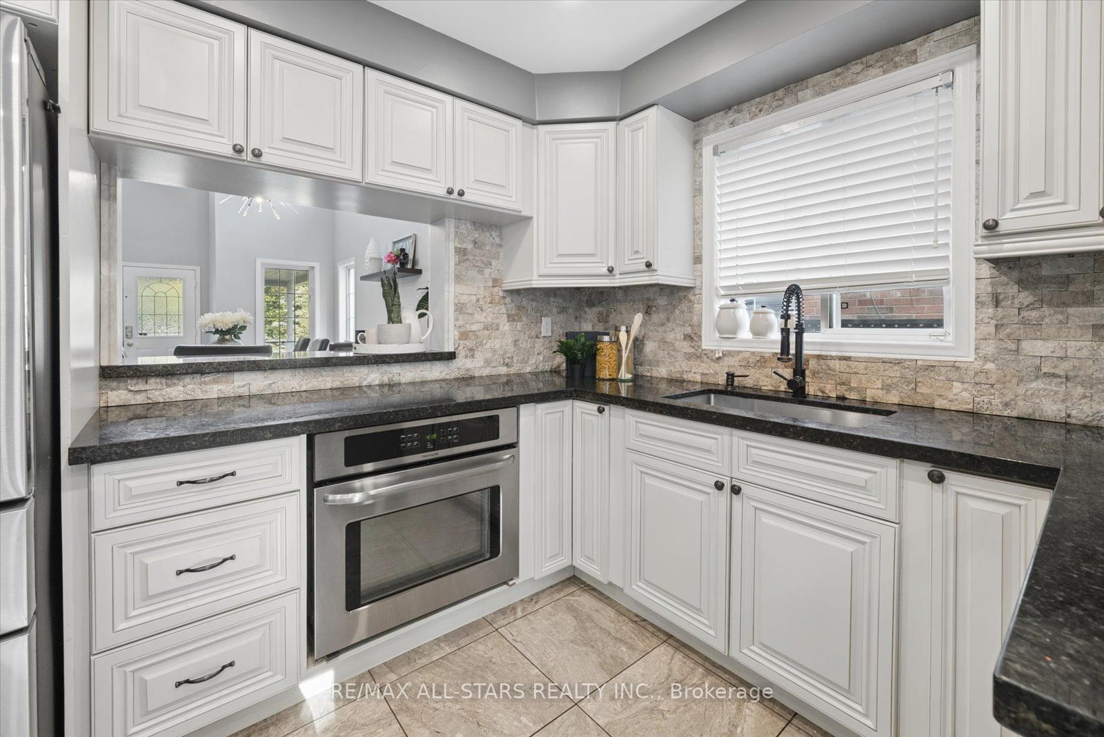 36 Burnaby Drive Property Photo 16
