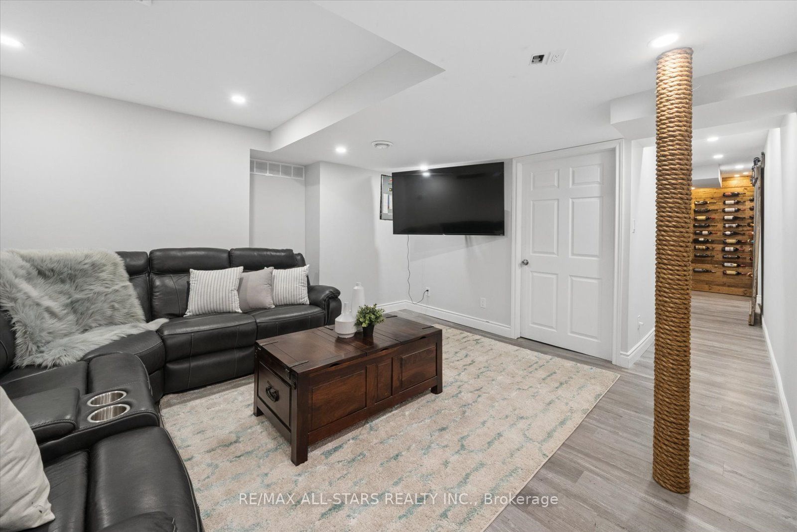 36 Burnaby Drive Property Photo 31