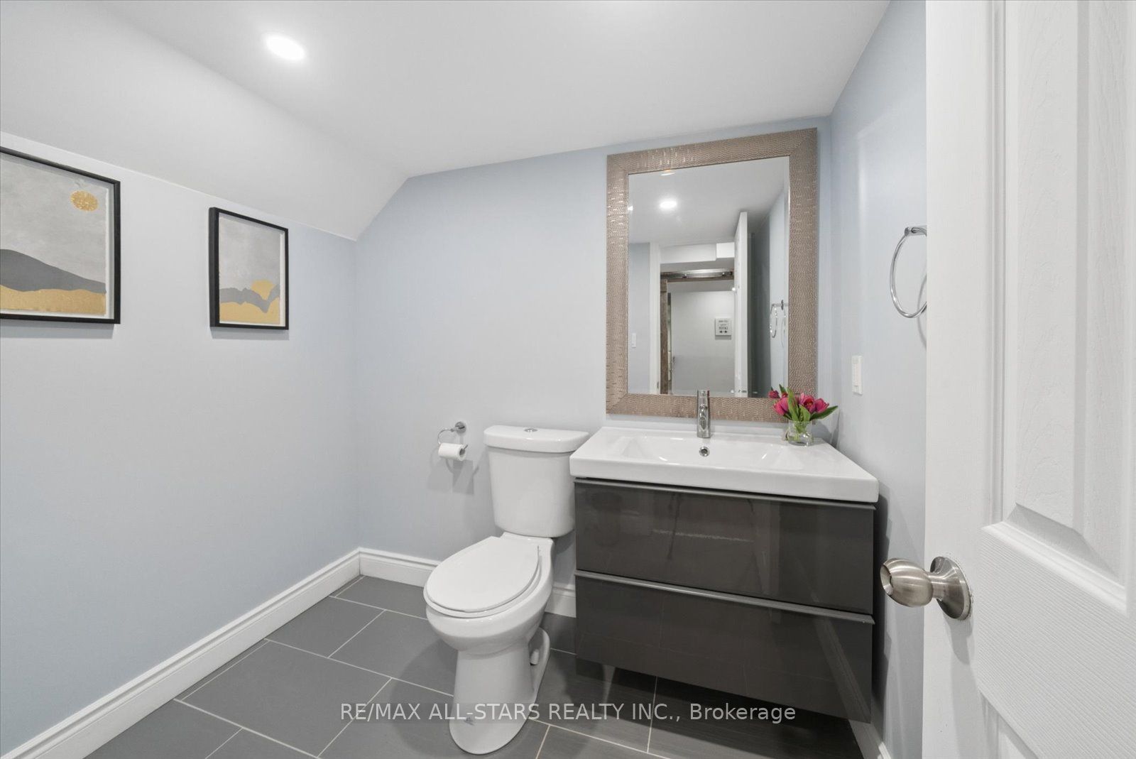 36 Burnaby Drive Property Photo 35