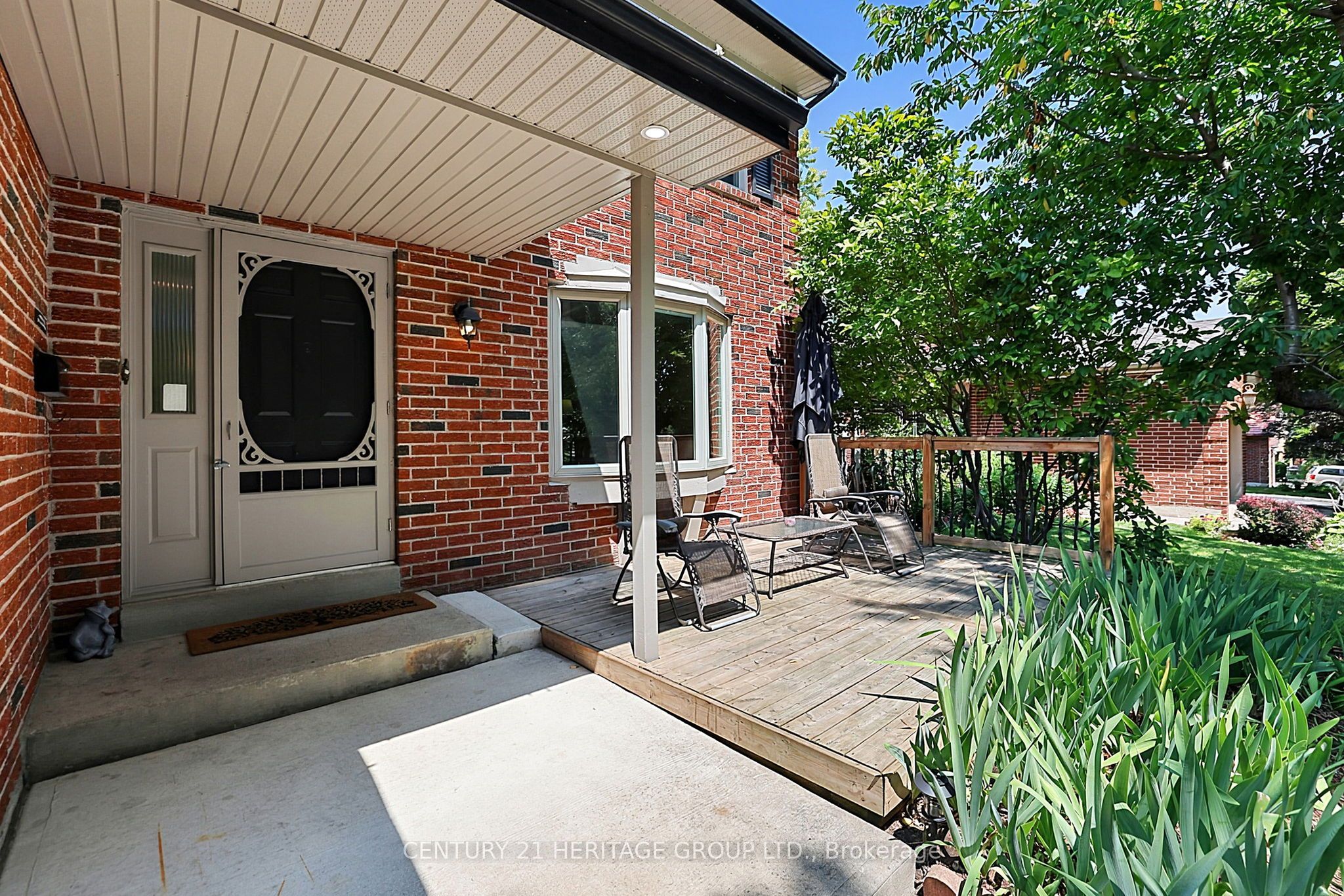 214 Lancaster Avenue Property Photo 4