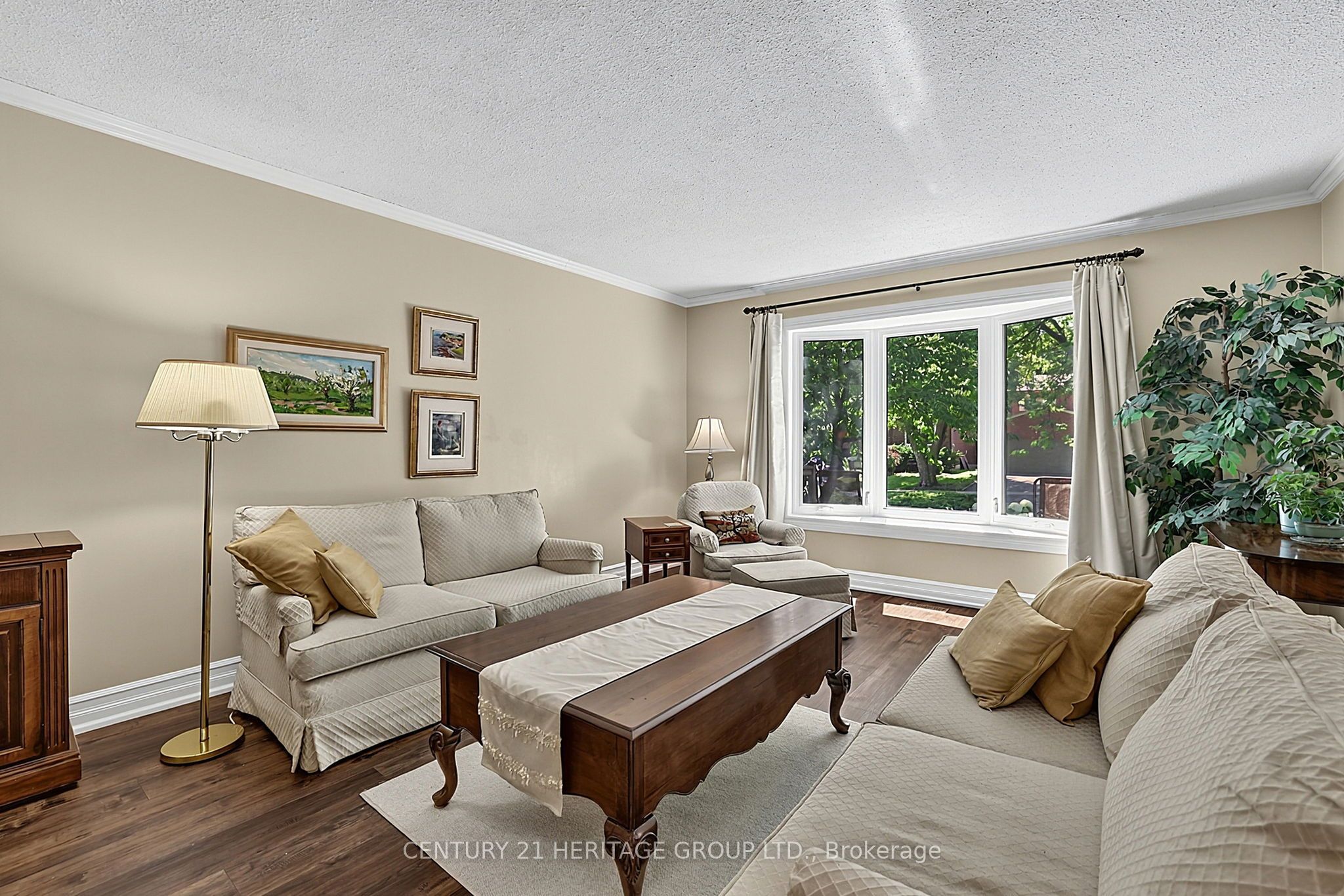 214 Lancaster Avenue Property Photo 8