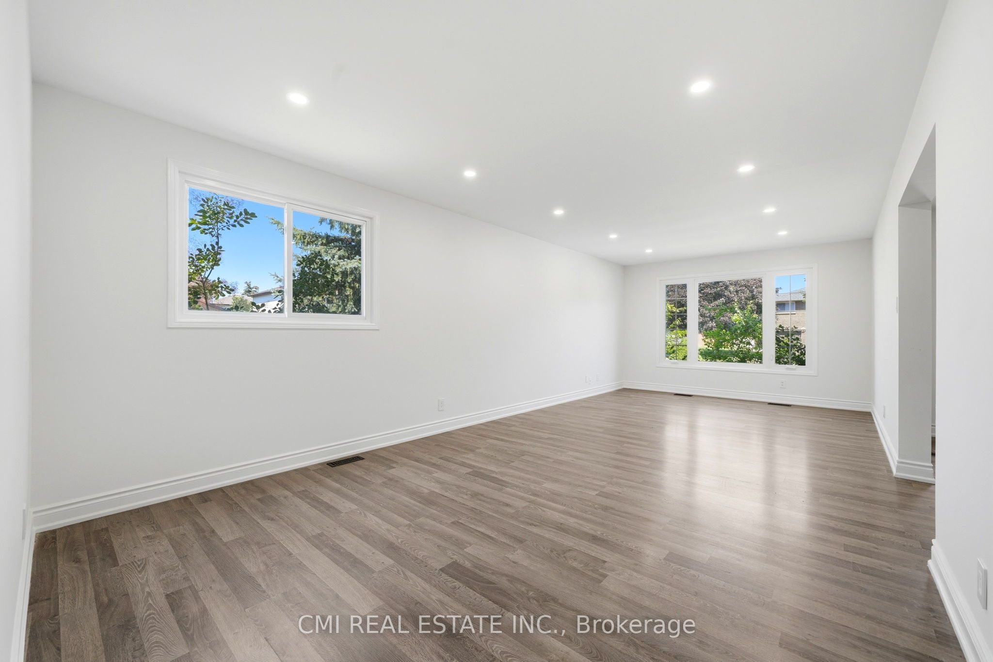 39 Camrose Drive Property Photo 7