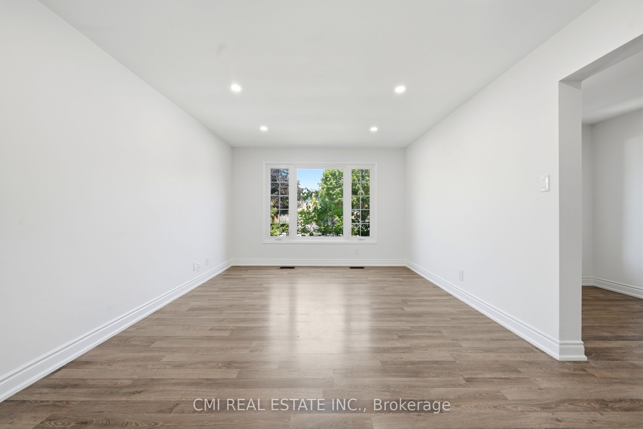 39 Camrose Drive Property Photo 8