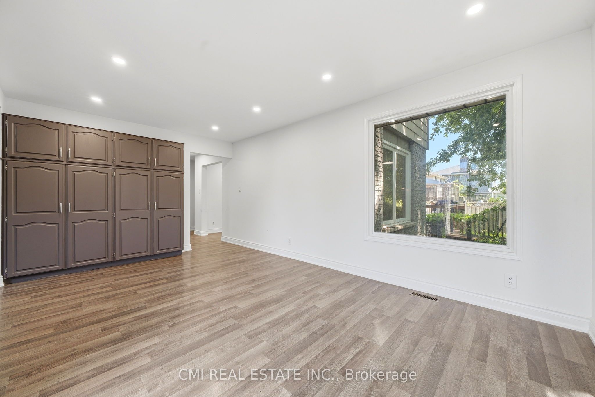 39 Camrose Drive Property Photo 14