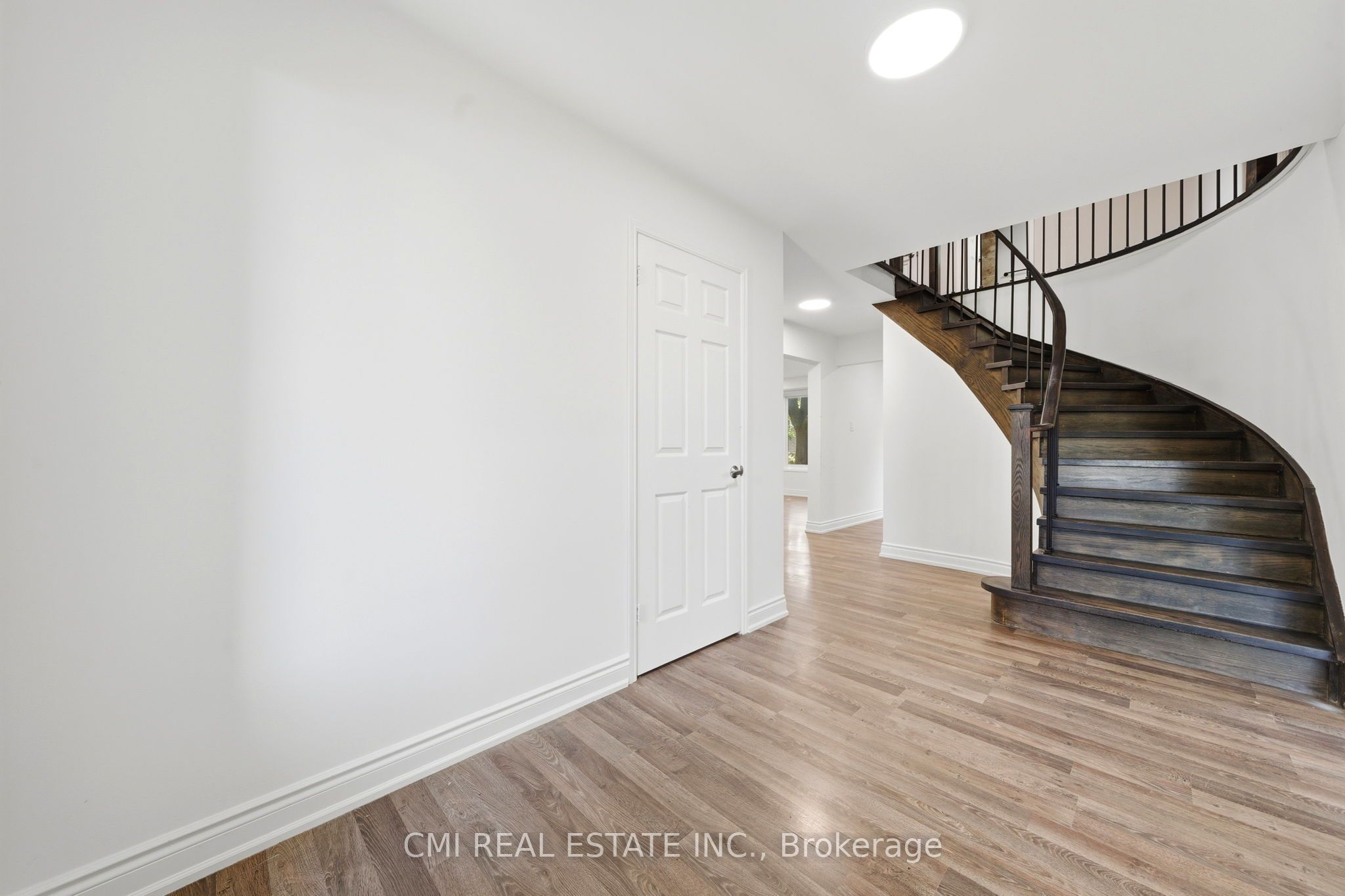 39 Camrose Drive Property Photo 15