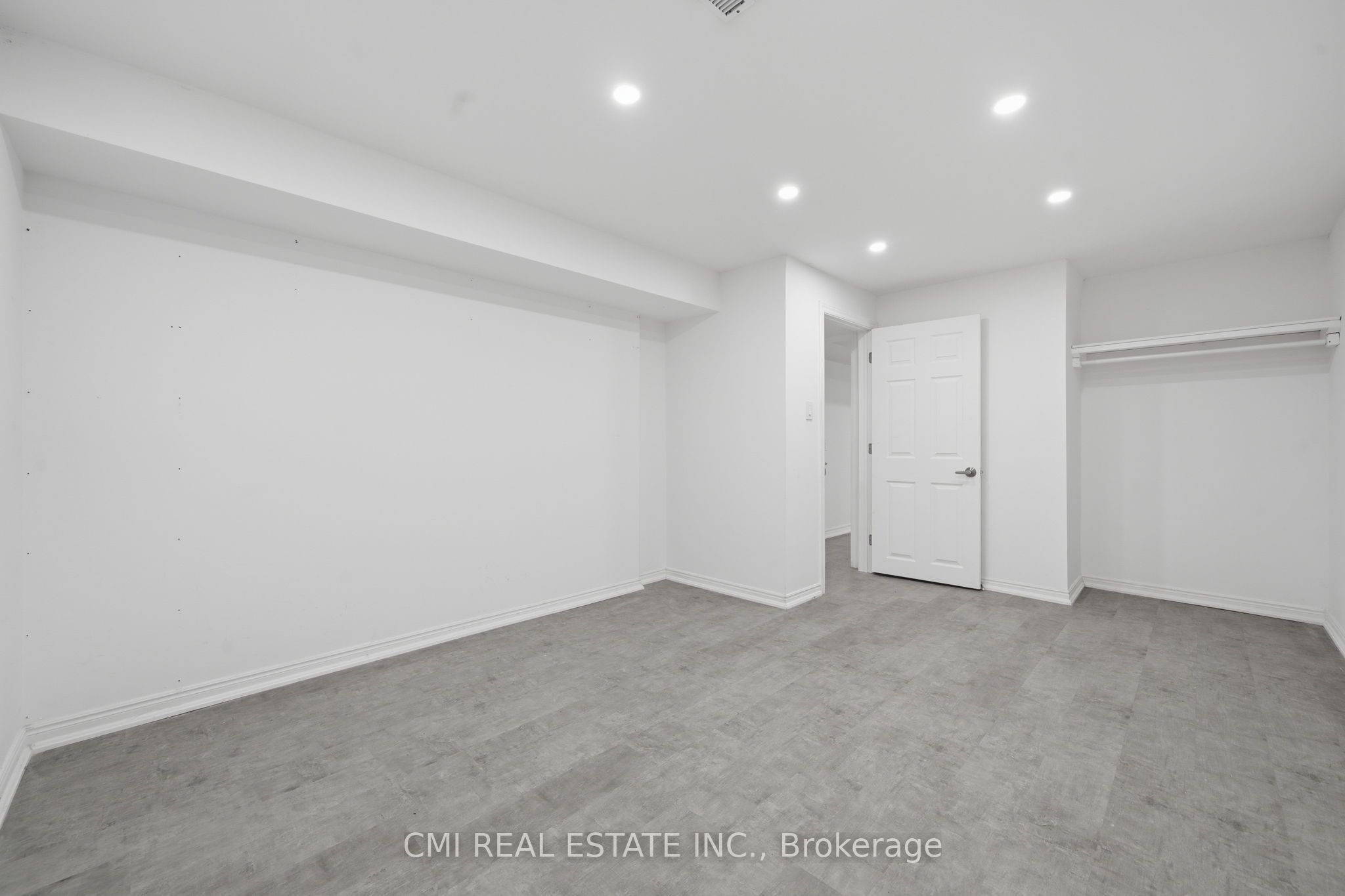 39 Camrose Drive Property Photo 32