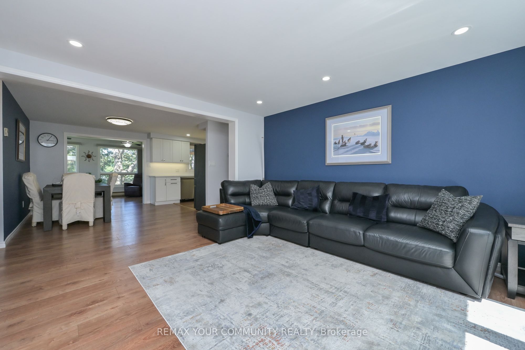 76 Tecumseth Pines Drive Property Photo 8