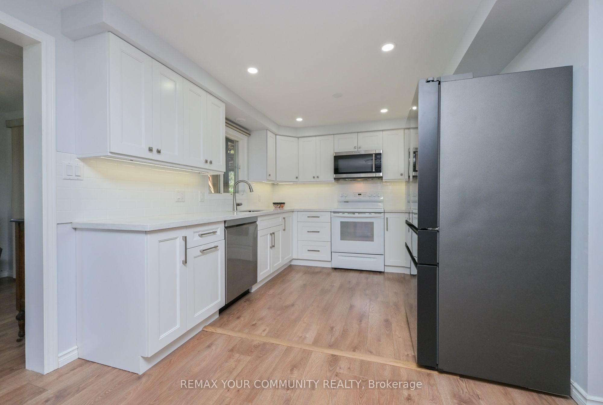 76 Tecumseth Pines Drive Property Photo 11