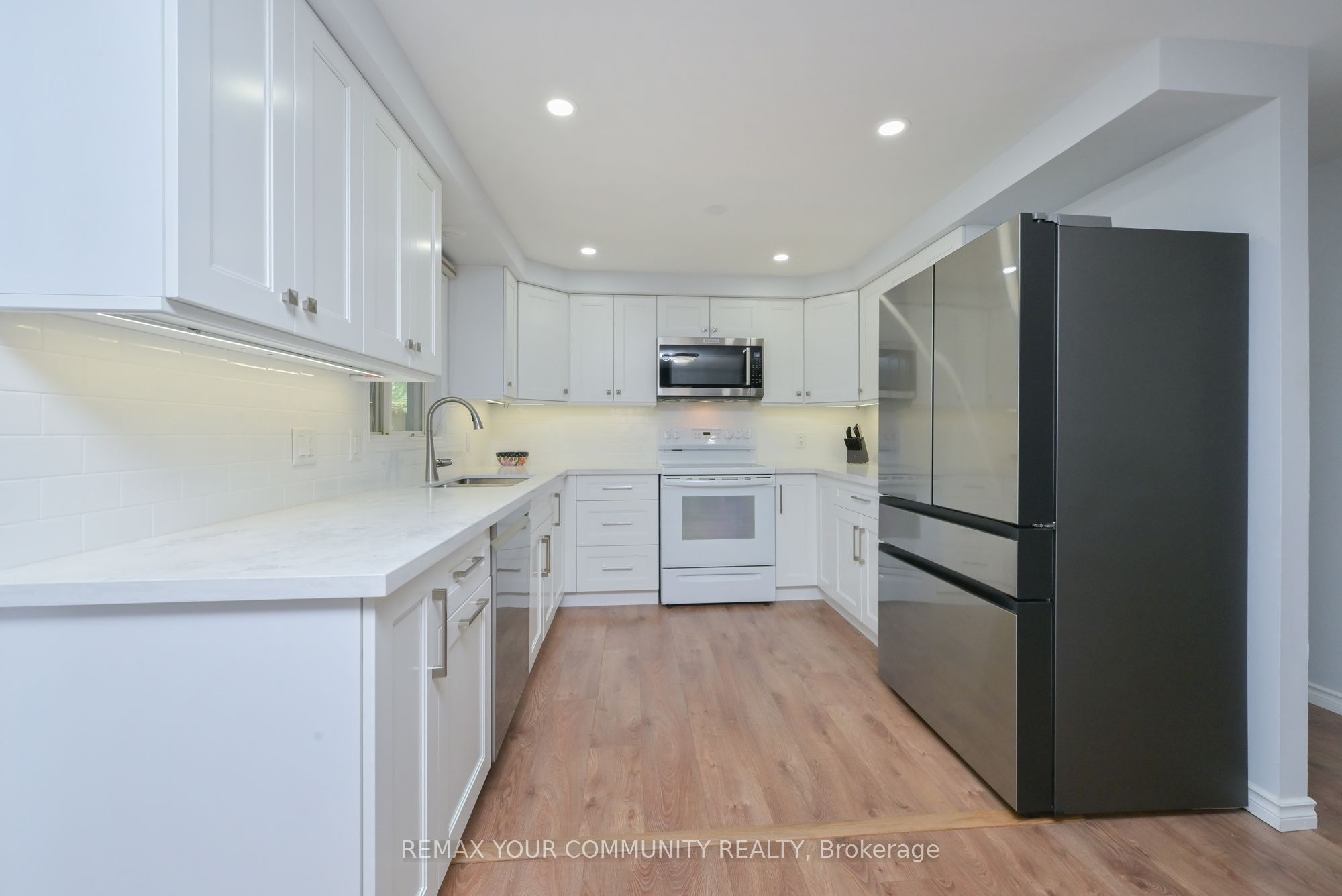 76 Tecumseth Pines Drive Property Photo 12