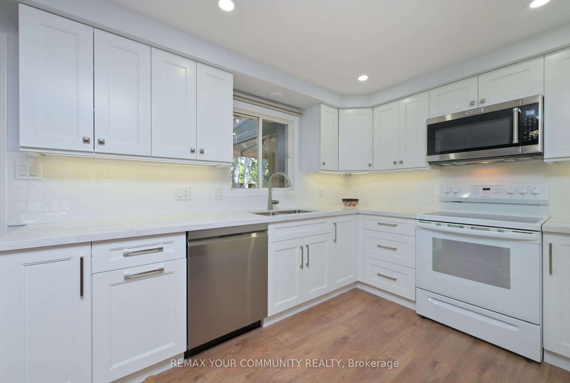 76 Tecumseth Pines Drive Property Photo 14