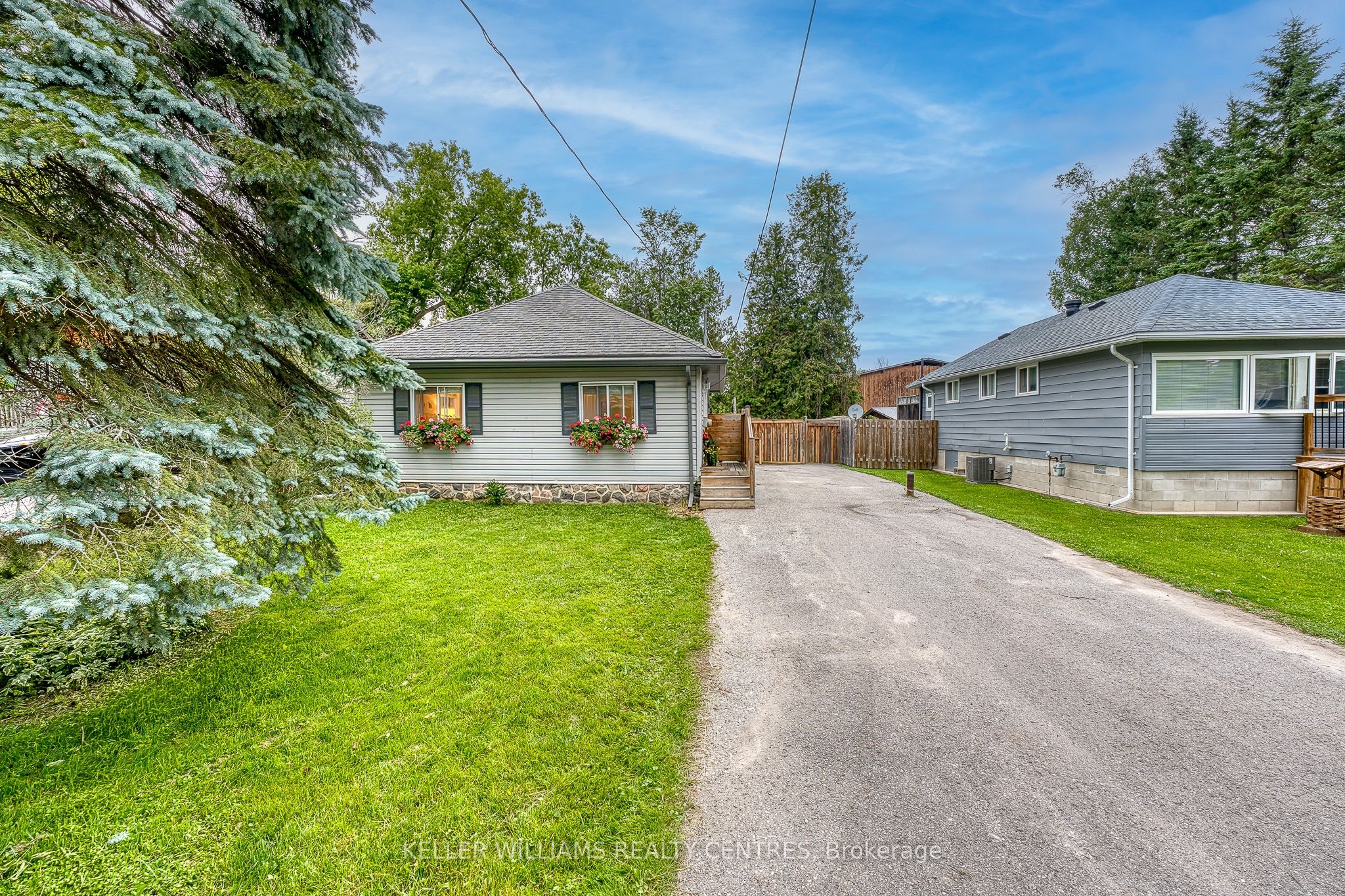 1152 Stoney Point Road Property Photo 3