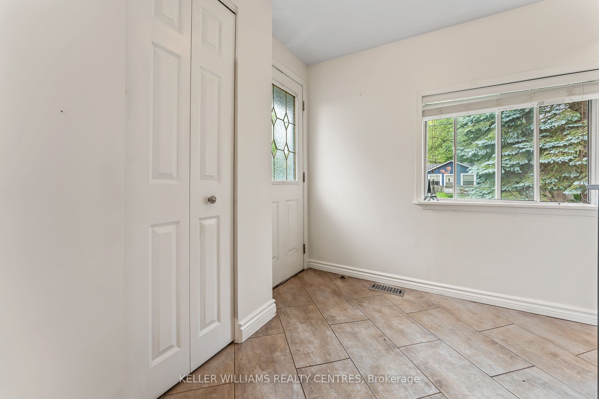 1152 Stoney Point Road Property Photo 4
