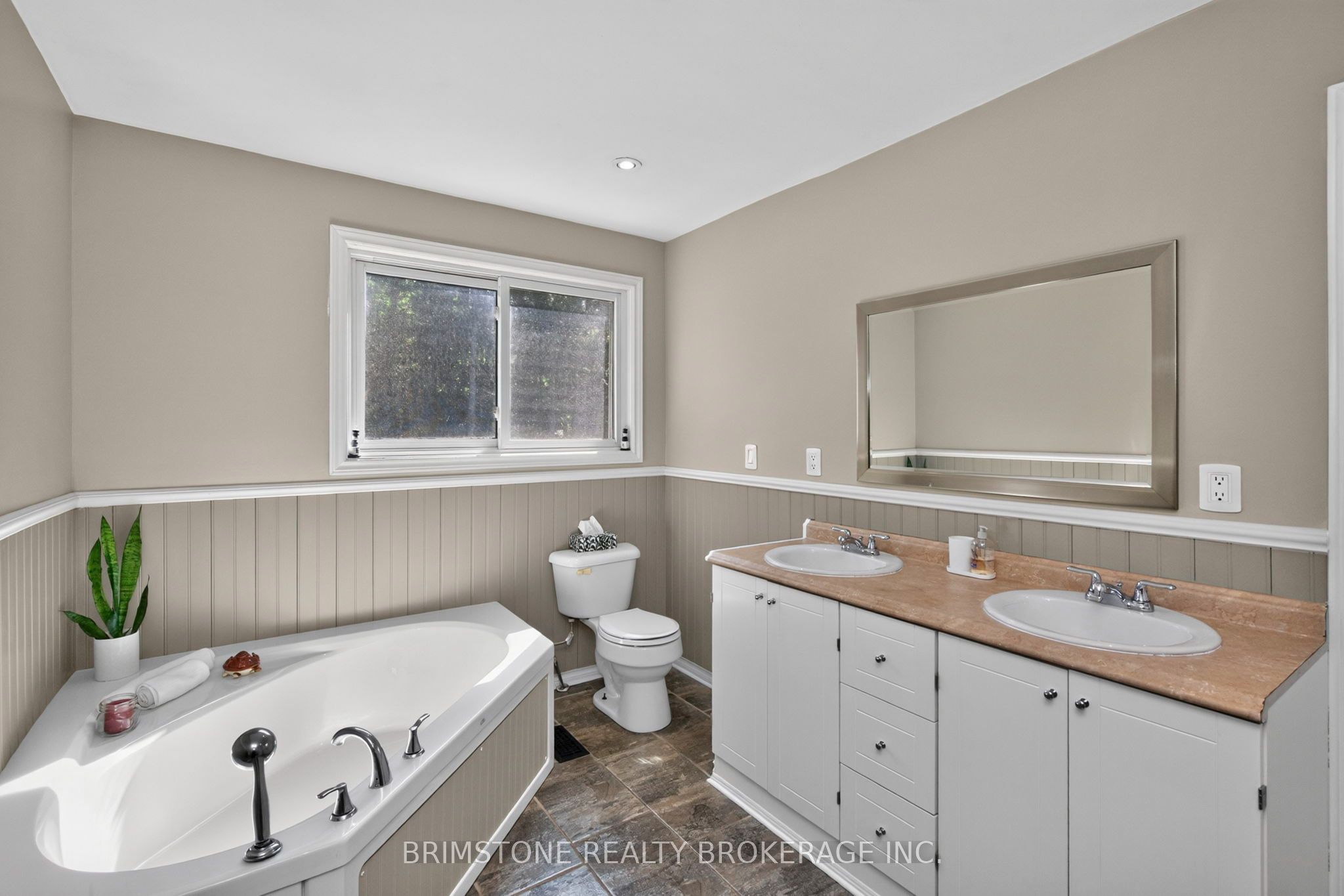8231 56 County Road Property Photo 19