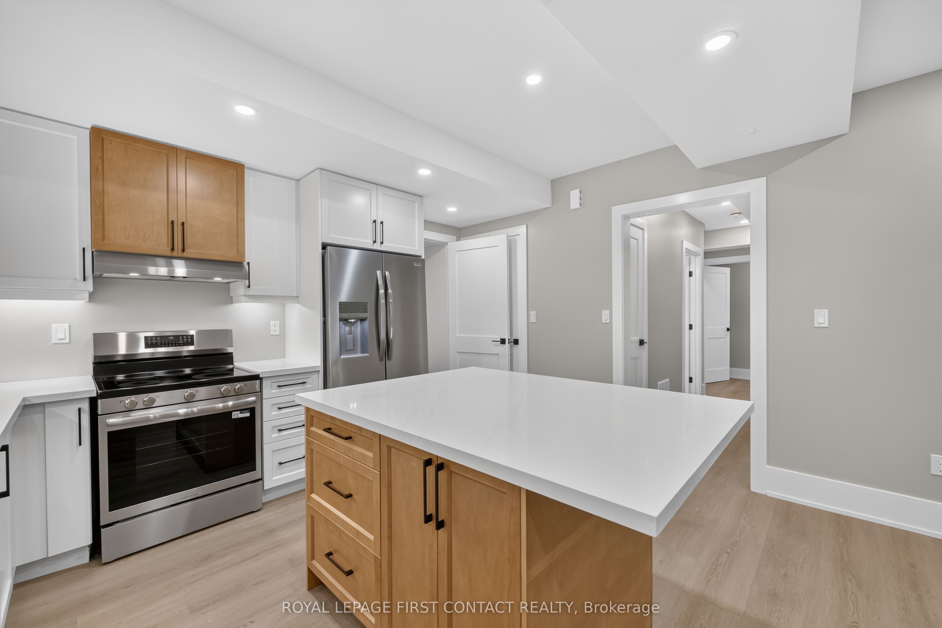929 7th Line Lower Property Photo 2