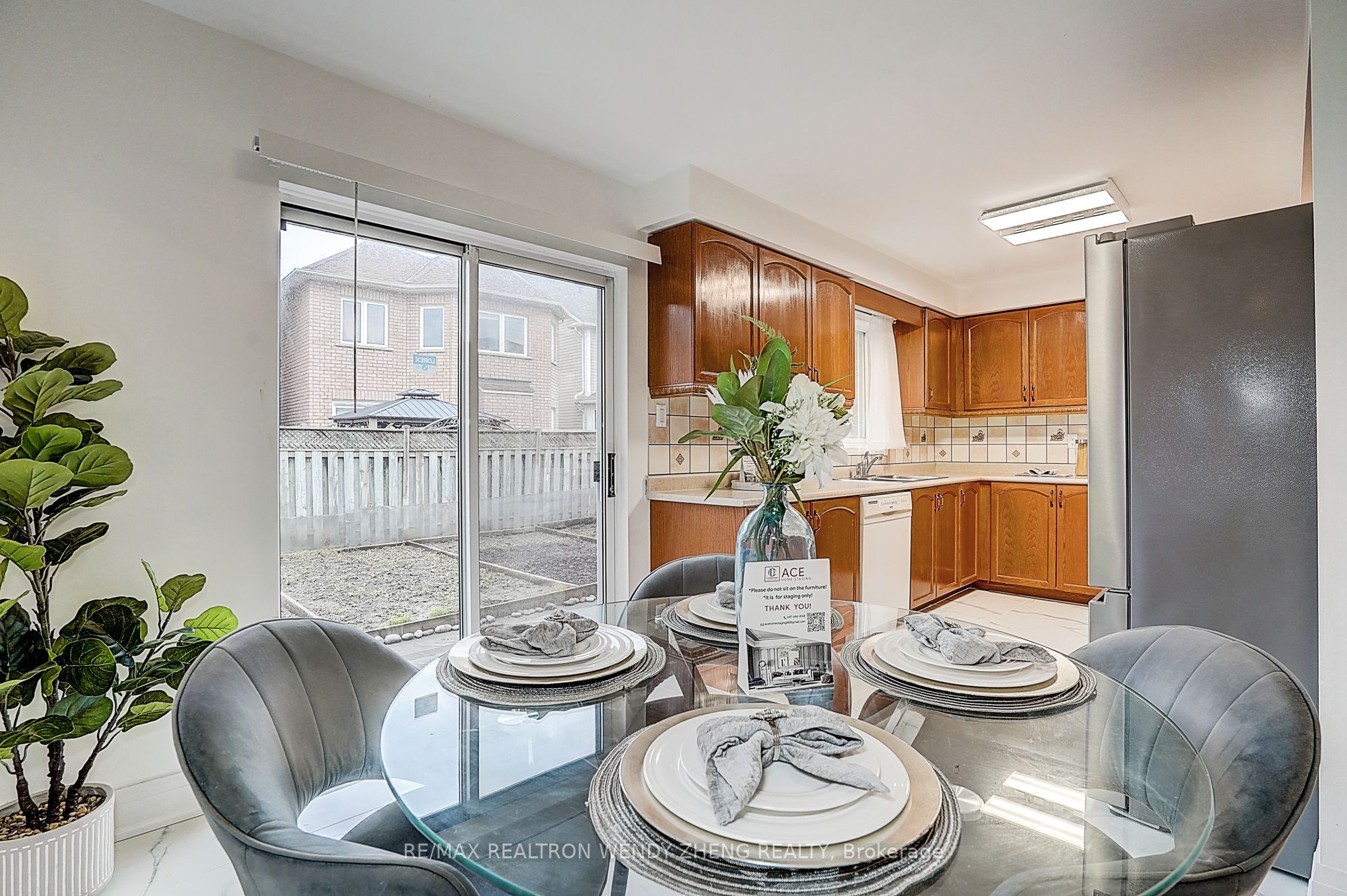 145 Glasgow Crescent Property Photo 11