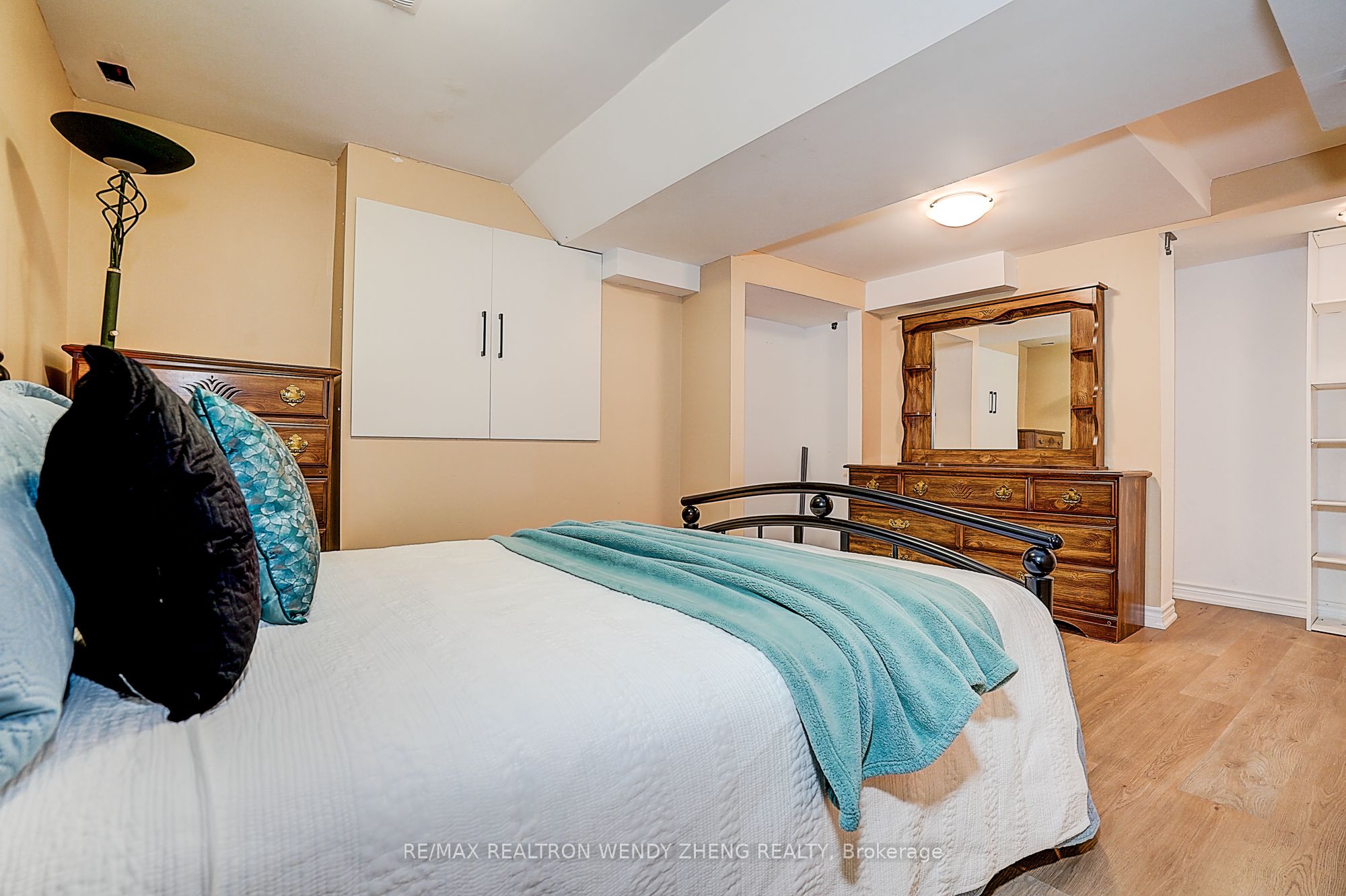 145 Glasgow Crescent Property Photo 28