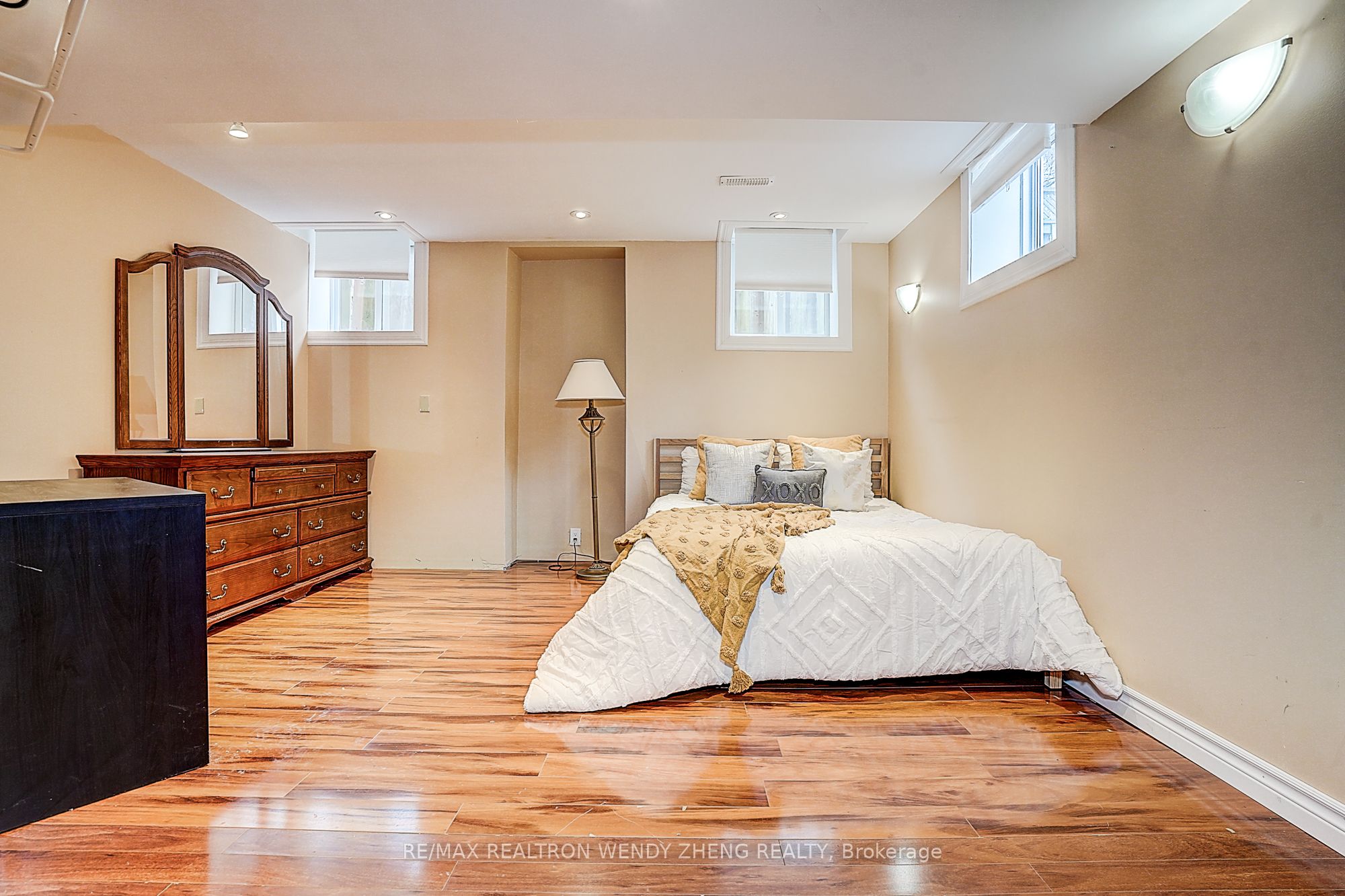 145 Glasgow Crescent Property Photo 29