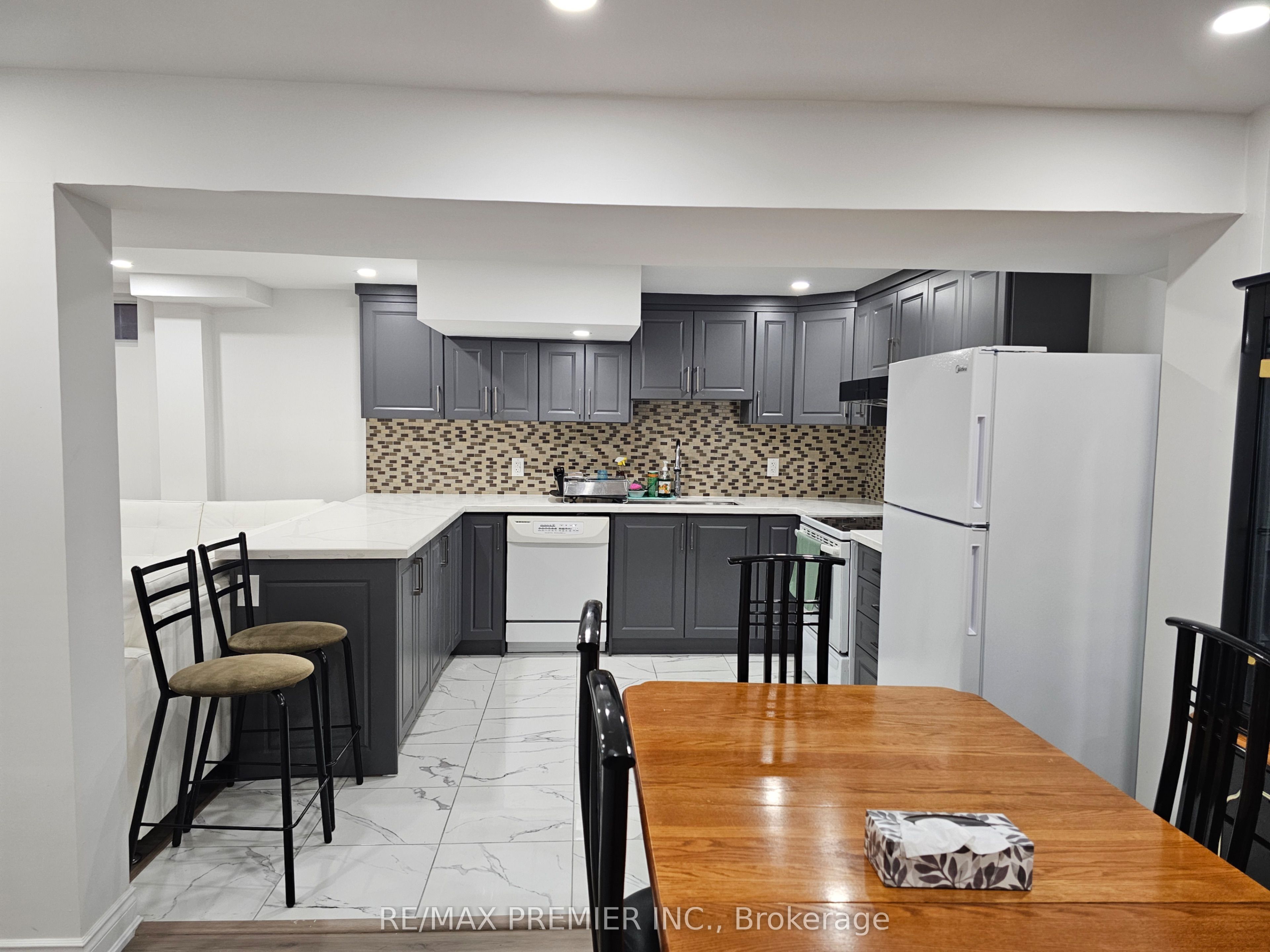 16 Vineyard Court B - Basement Property Photo 9