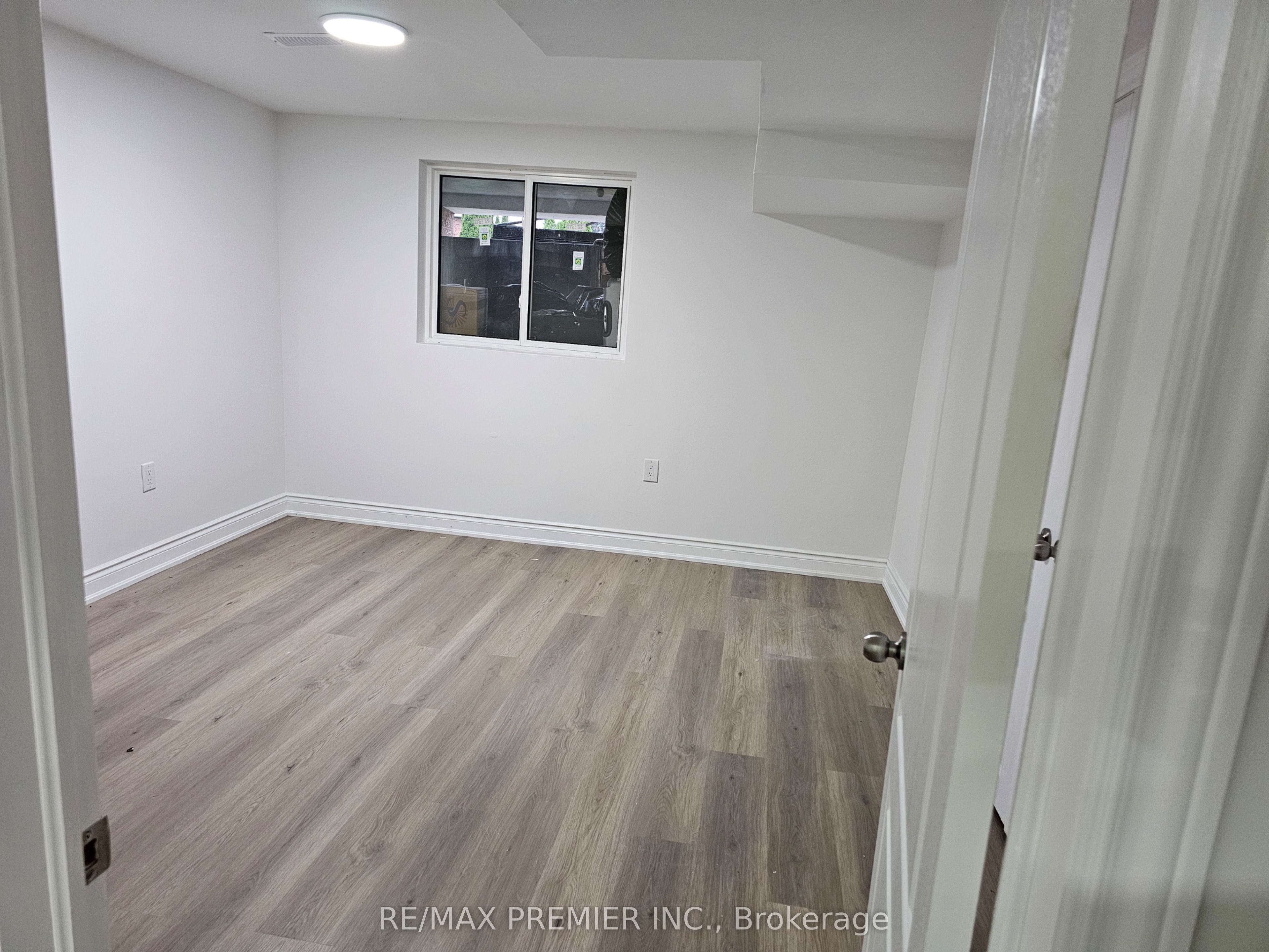 16 Vineyard Court B - Basement Property Photo 11