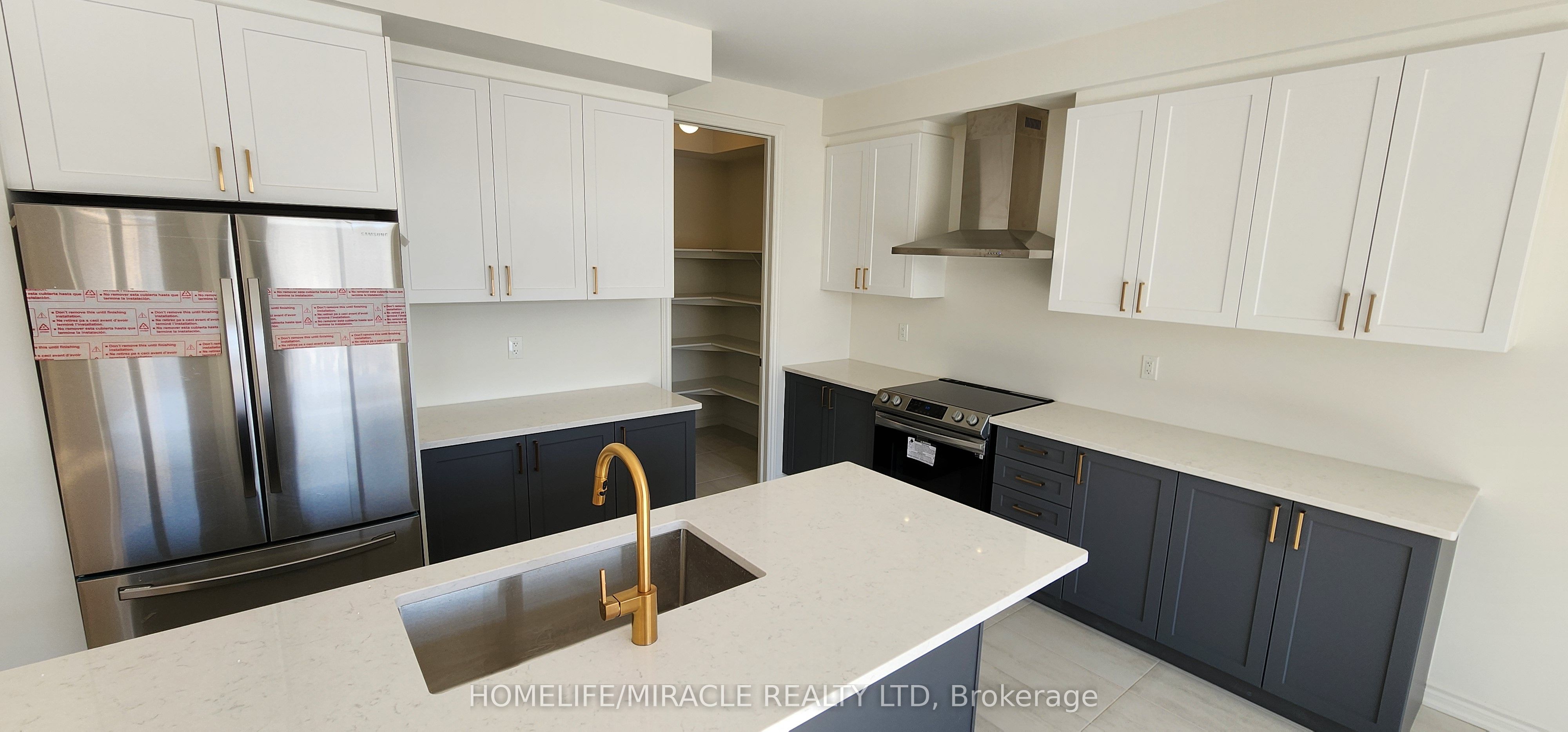 30 Hummingbird Grove Property Photo 1