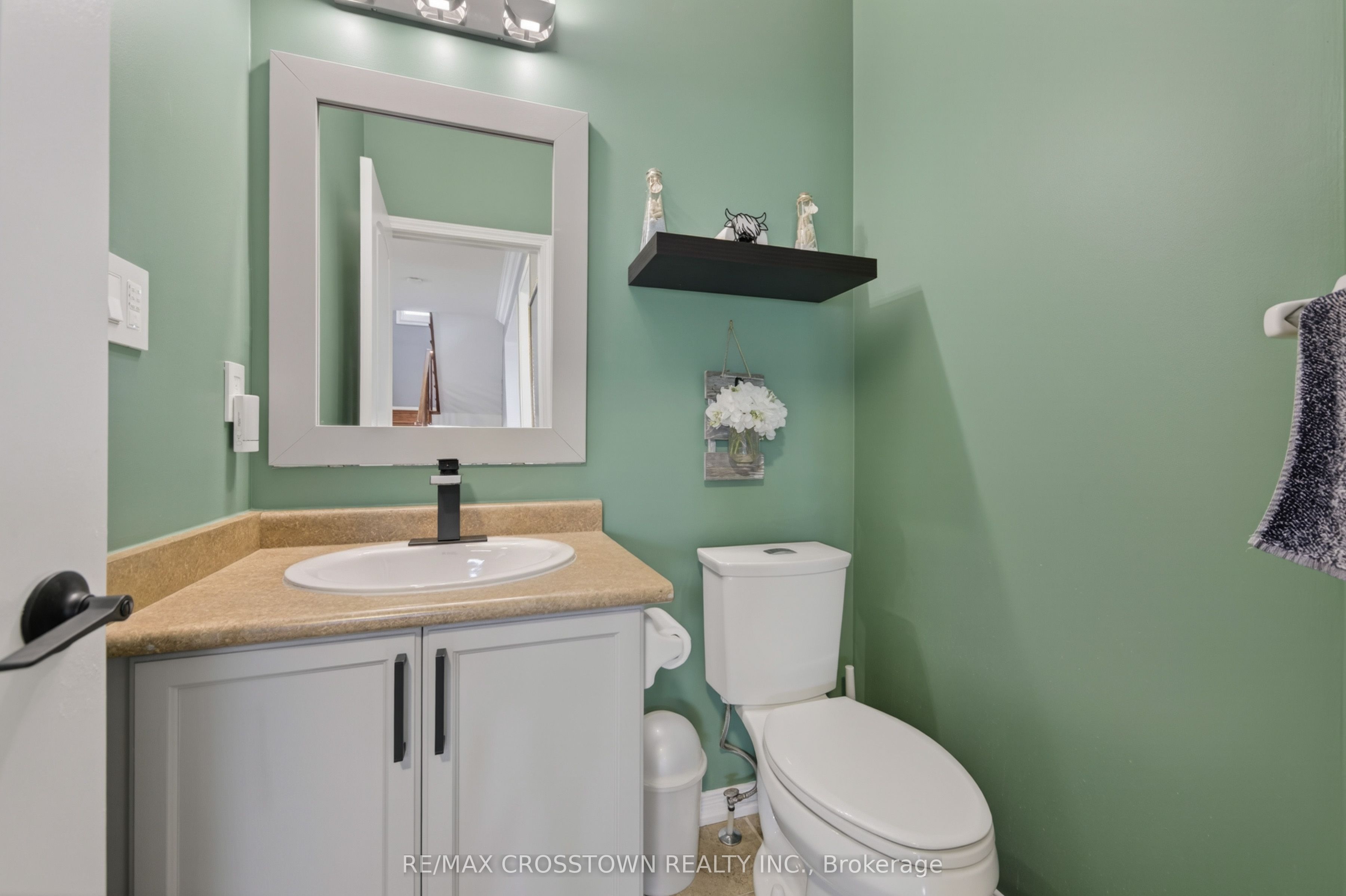 2197 Batters Loop Property Photo 13