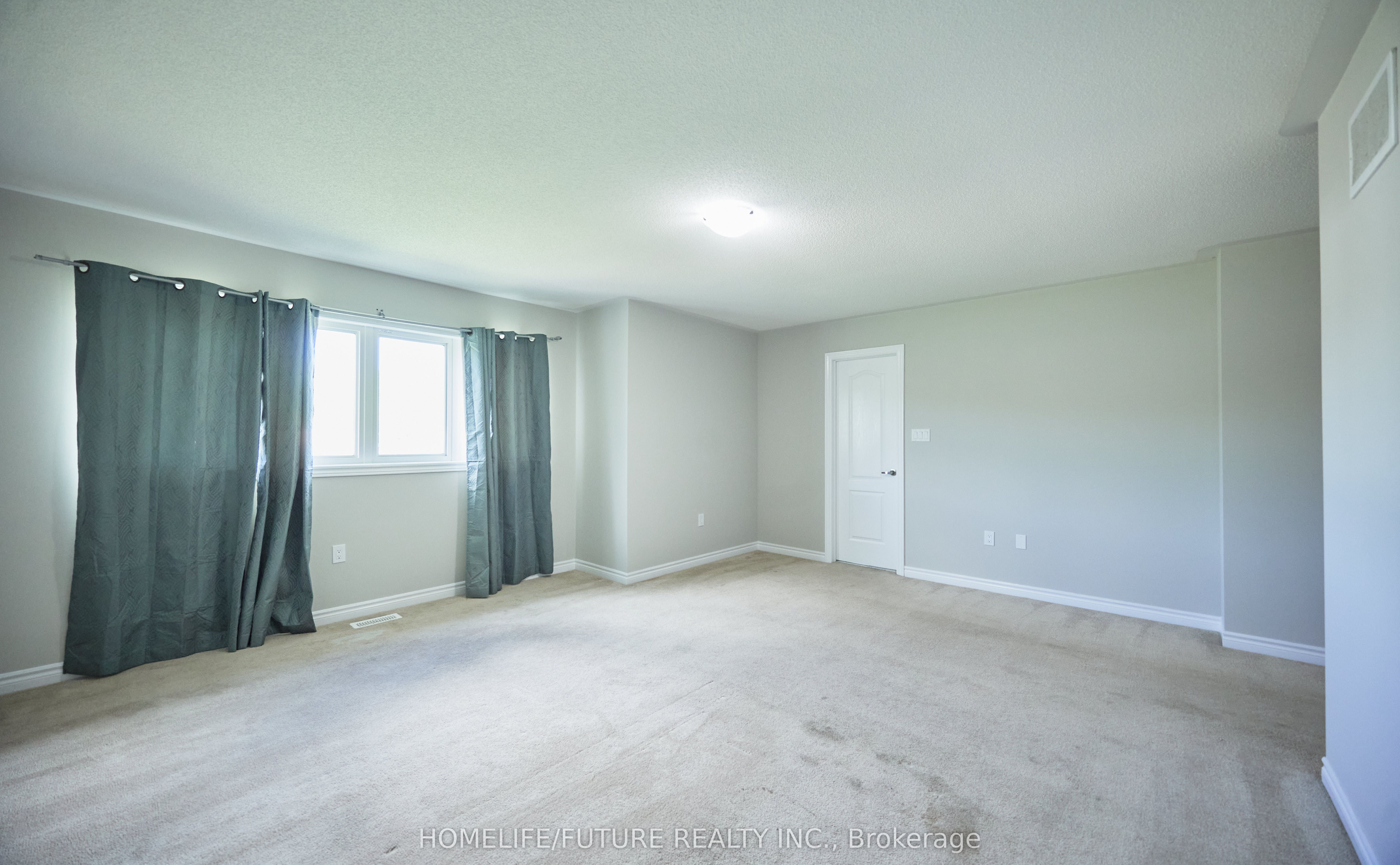 44 Terry Clayton Avenue Property Photo 31