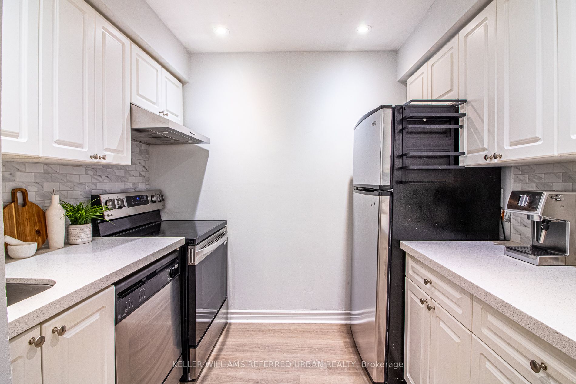 60 Springfair Avenue Property Photo 12