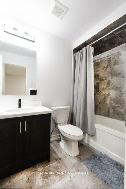 31 Frederick Taylor Way Property Photo 13