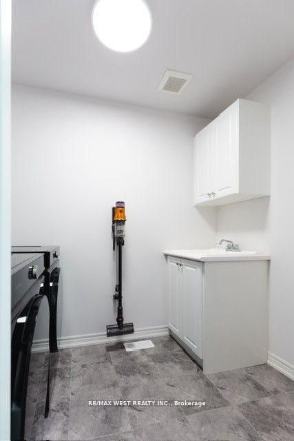 31 Frederick Taylor Way Property Photo 23