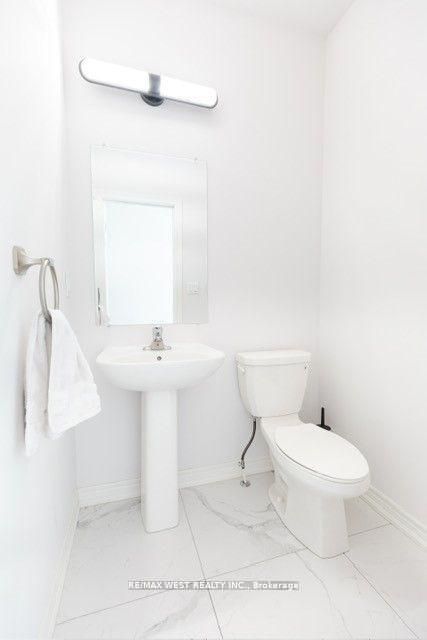 31 Frederick Taylor Way Property Photo 25
