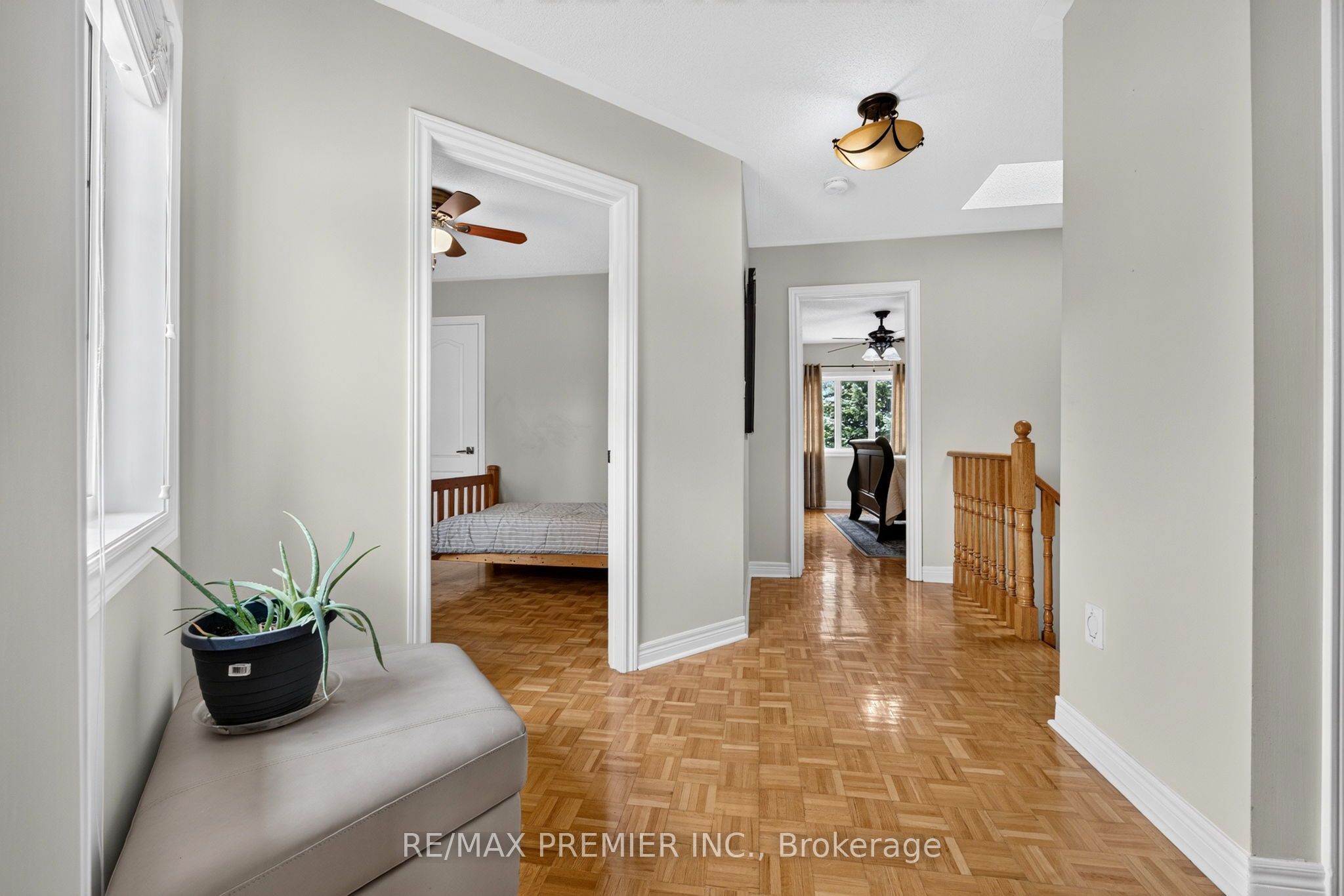 83 Royal Ridge Crescent Property Photo 25