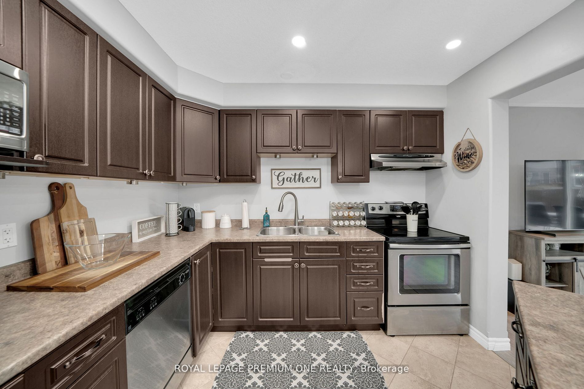31 Stevenson Street Property Photo 10