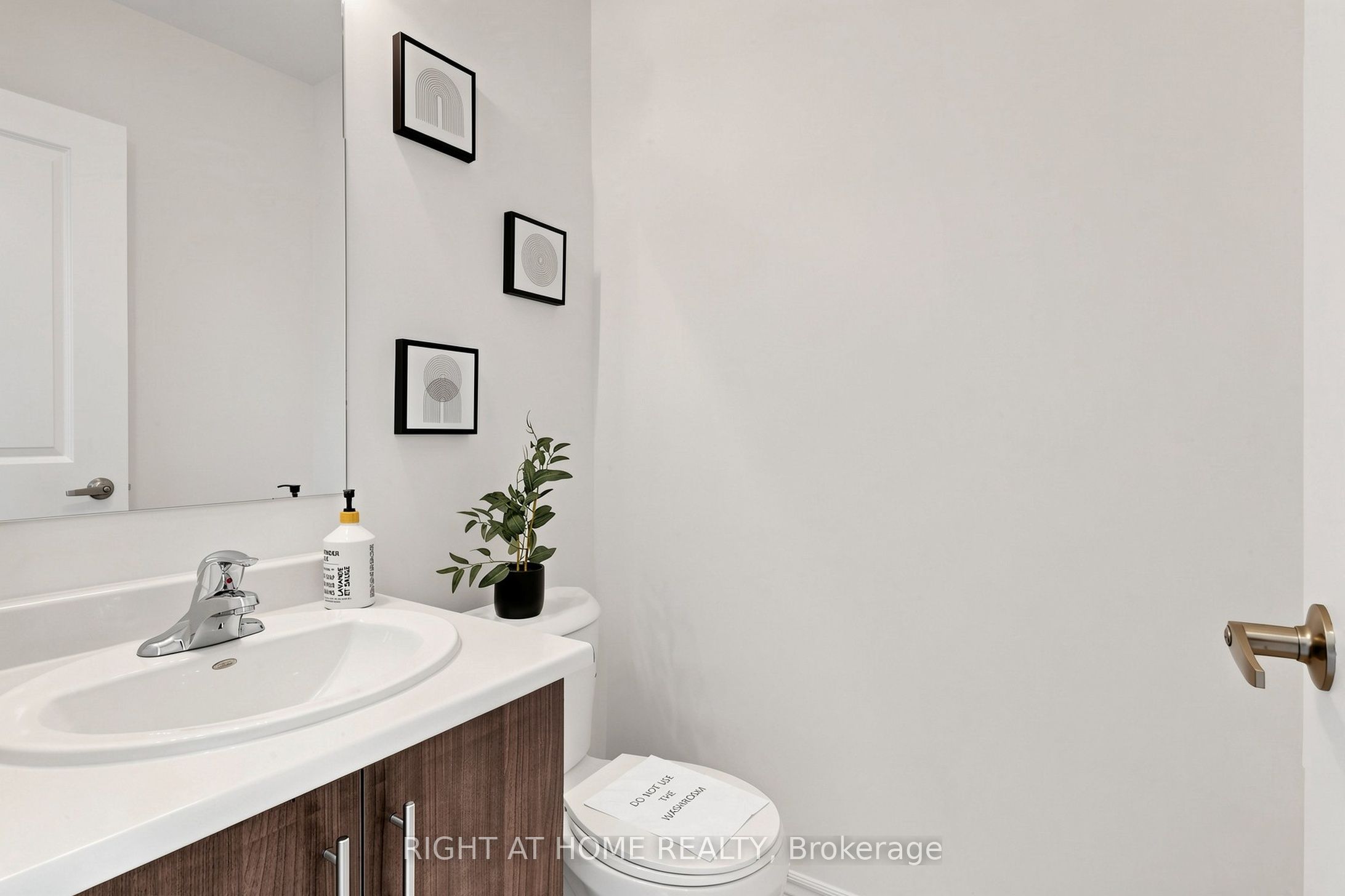 40 Ainslie Hill Crescent Property Photo 15