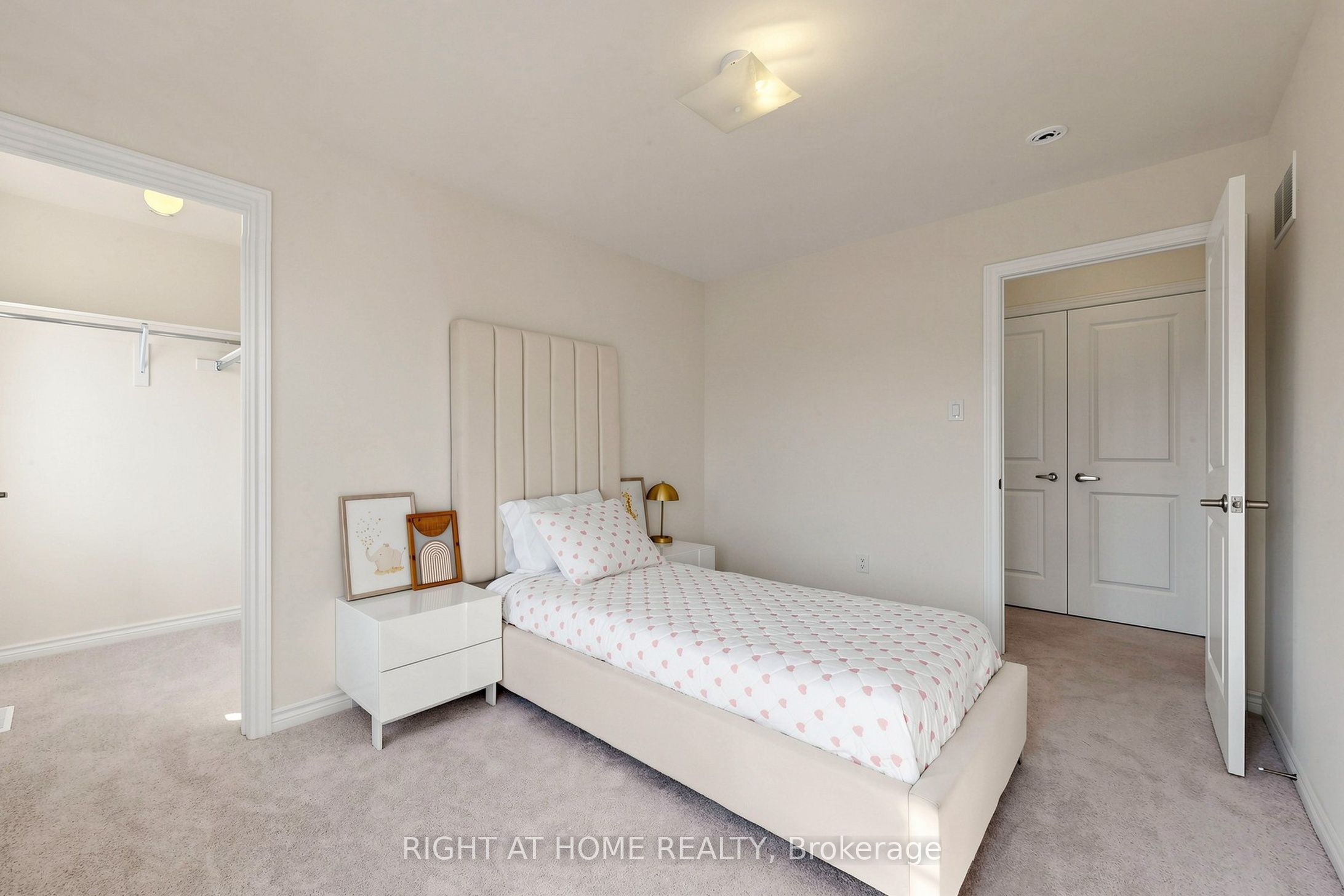 40 Ainslie Hill Crescent Property Photo 27