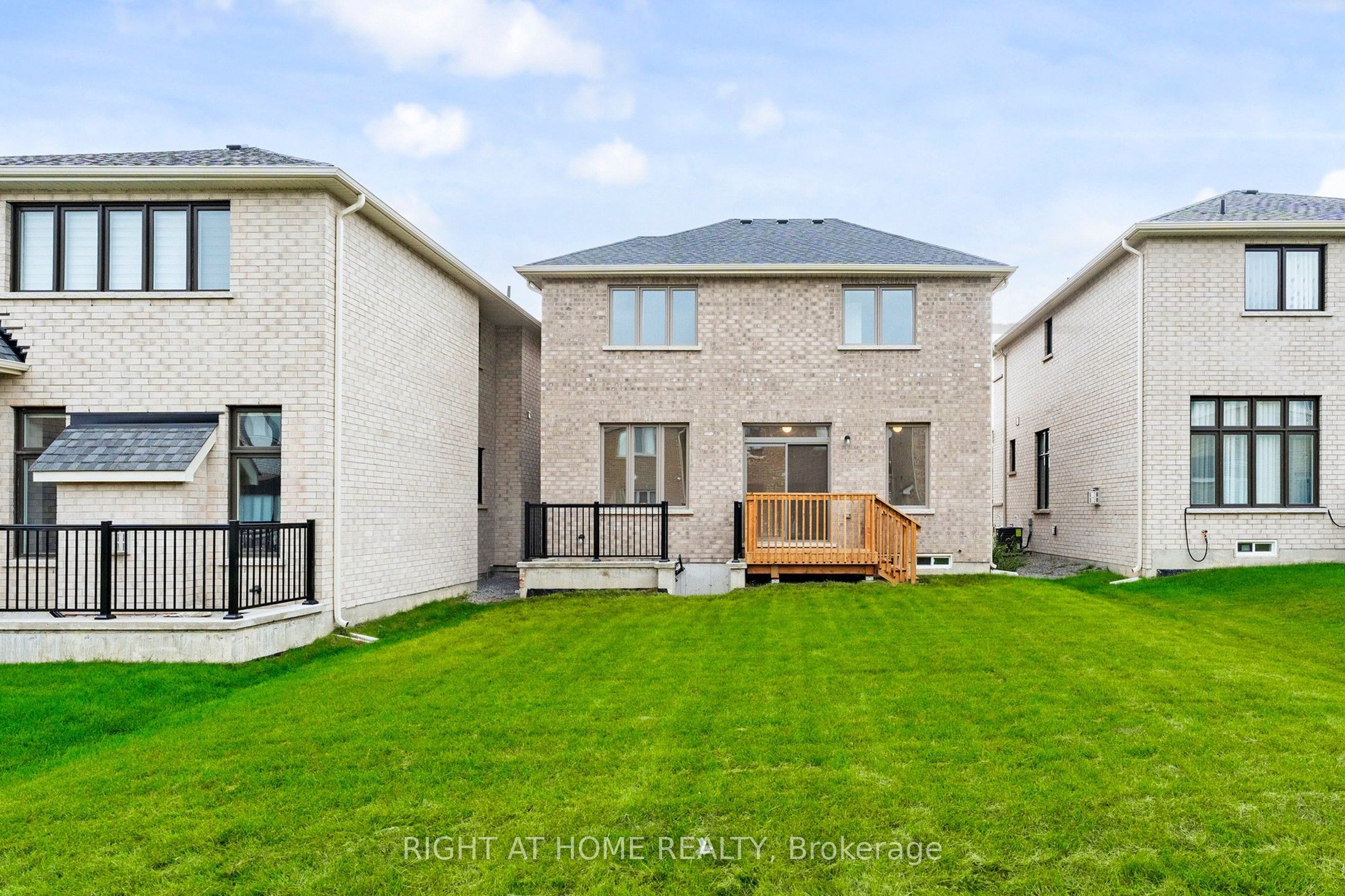 40 Ainslie Hill Crescent Property Photo 33