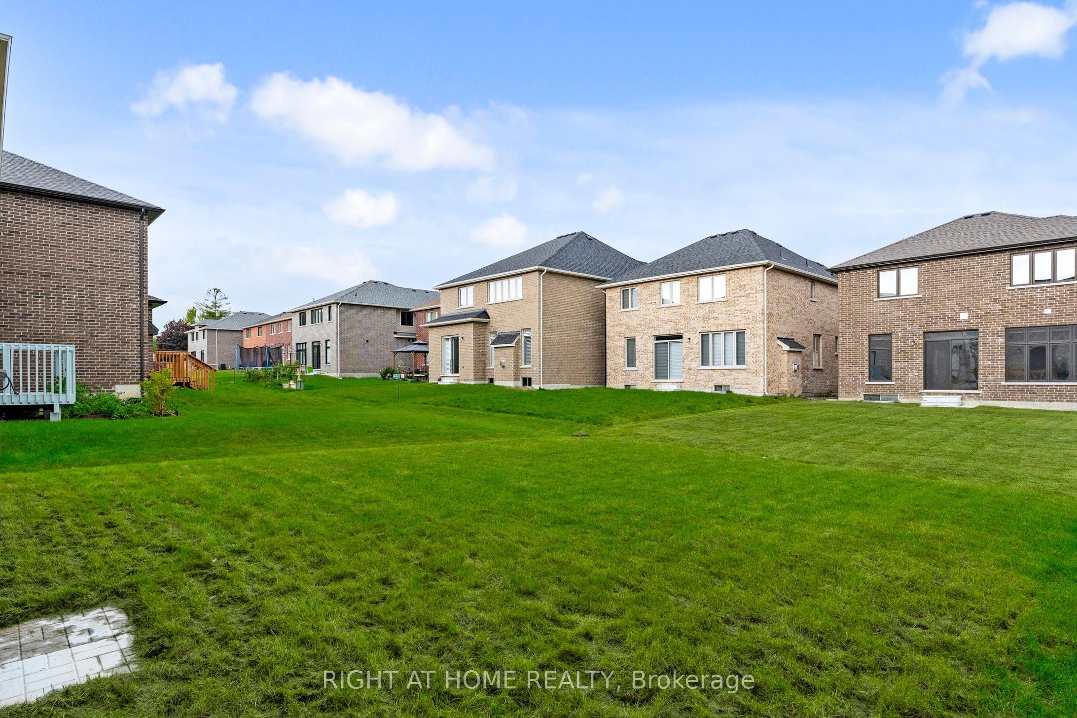 40 Ainslie Hill Crescent Property Photo 34
