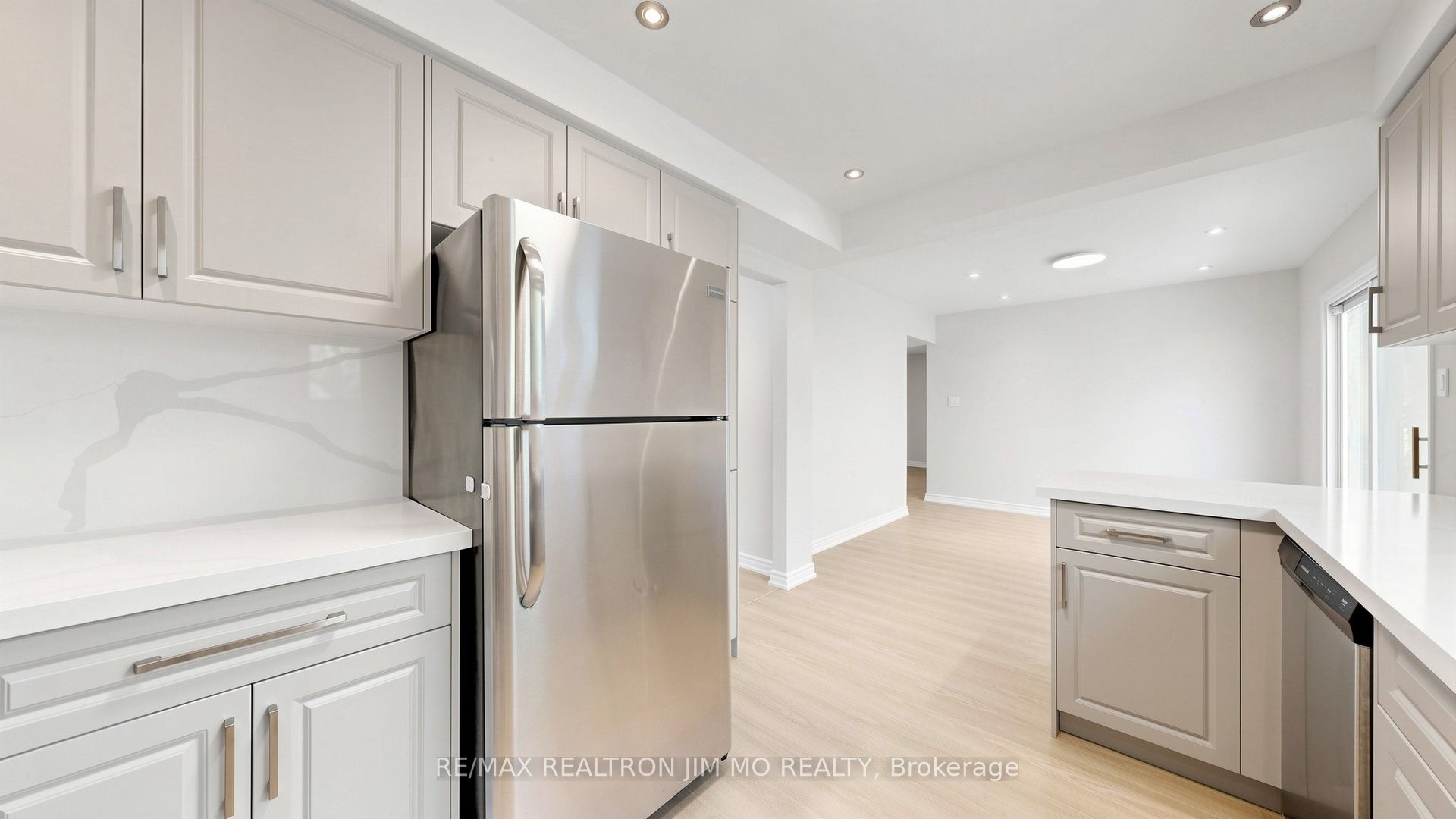 162 Biscayne Boulevard Property Photo 9