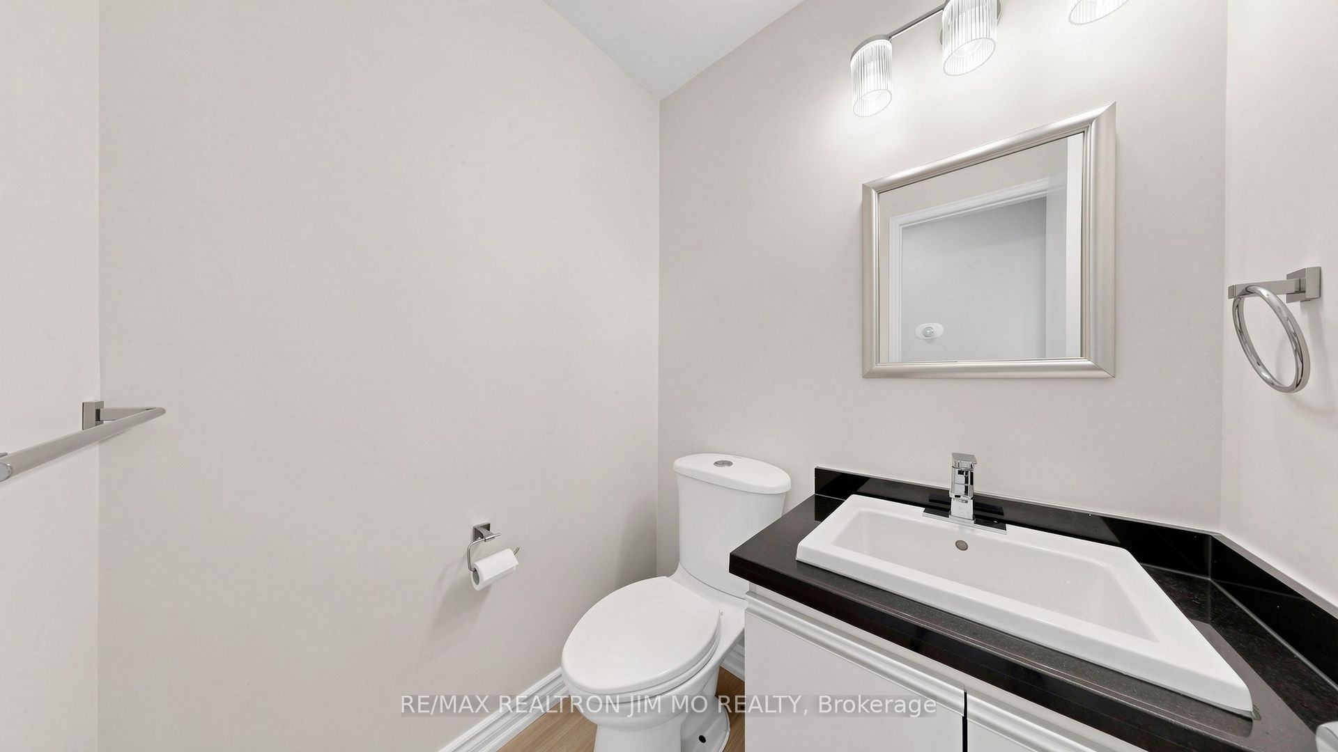 162 Biscayne Boulevard Property Photo 10