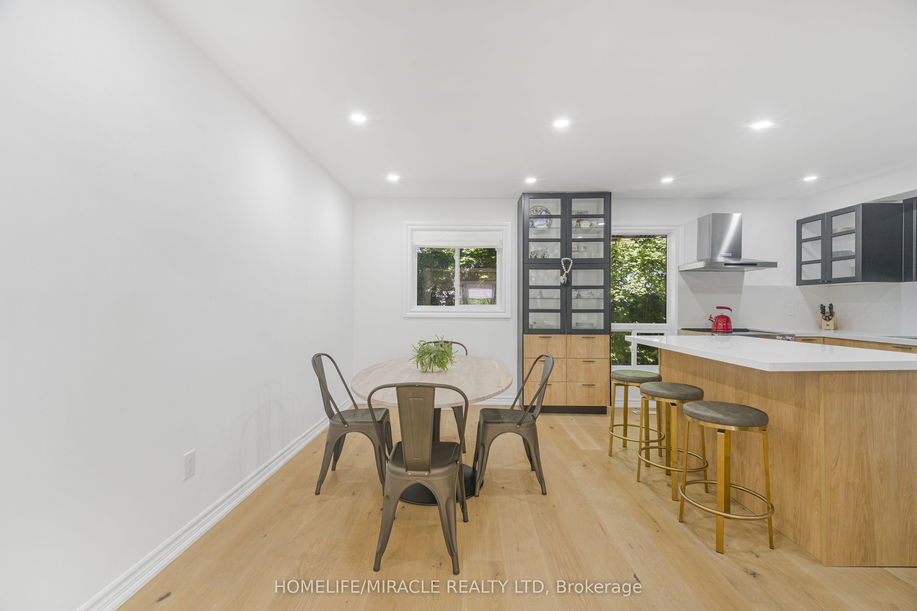 210 Royal Orchard Boulevard 51 Property Photo 16