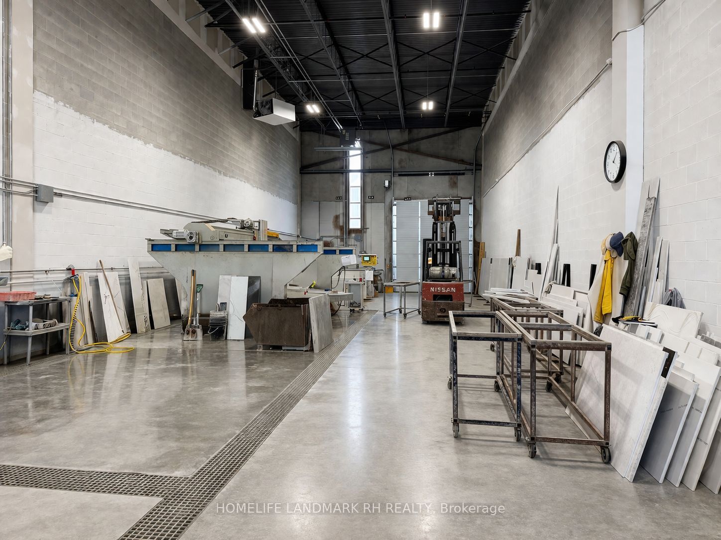 10952 Woodbine Avenue 4 Property Photo 3