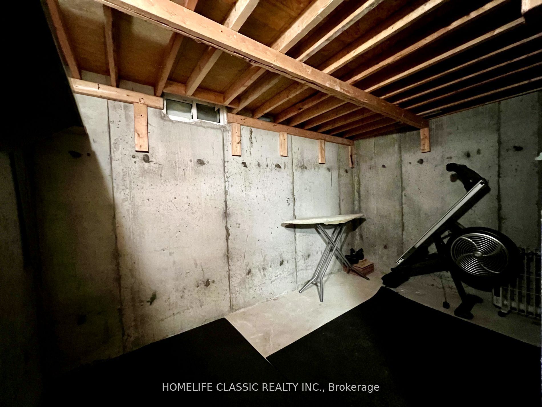 423 Flanagan Court Lower Property Photo 14